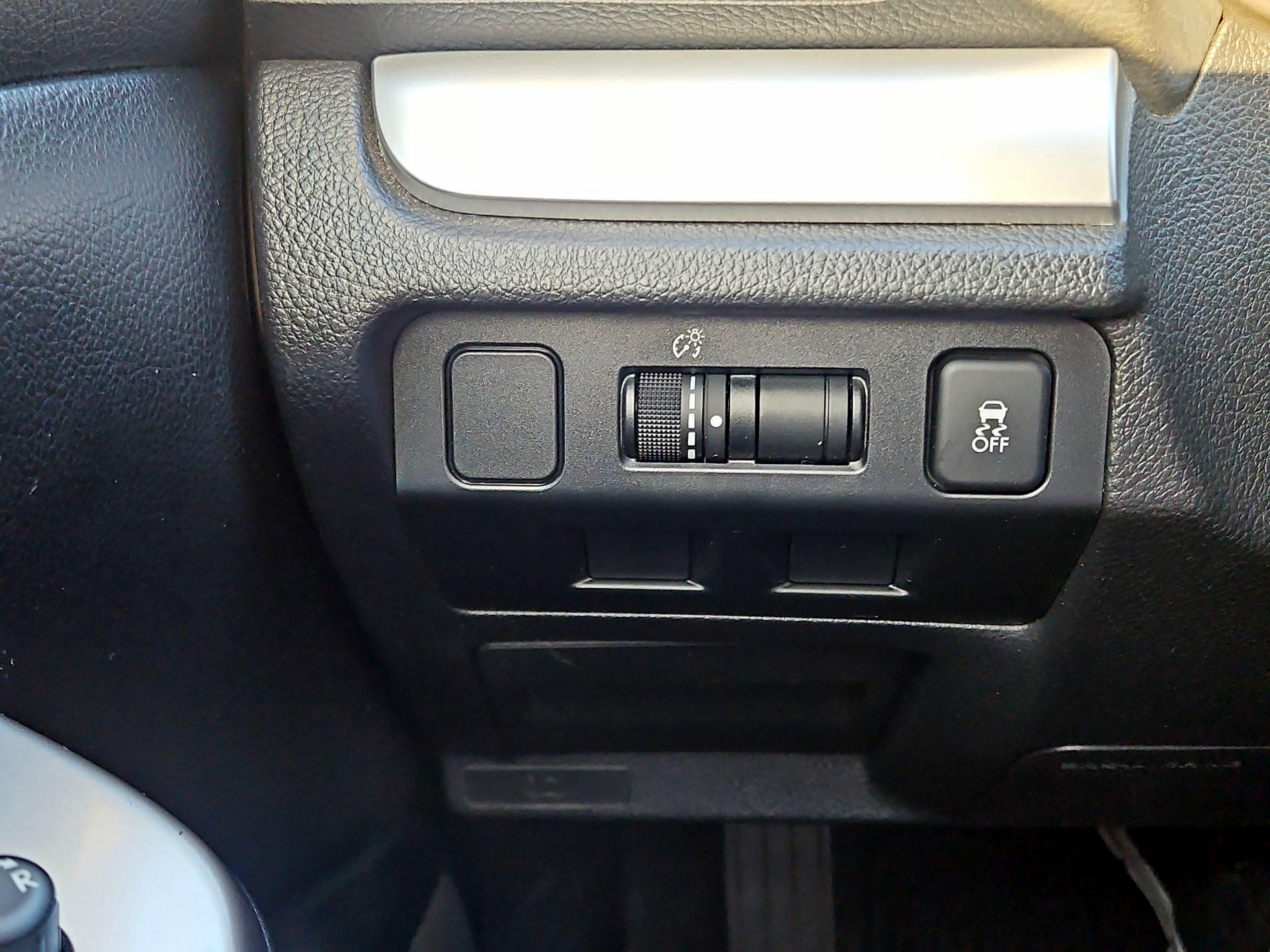 Thumbnail: 2015 Subaru Impreza - 13