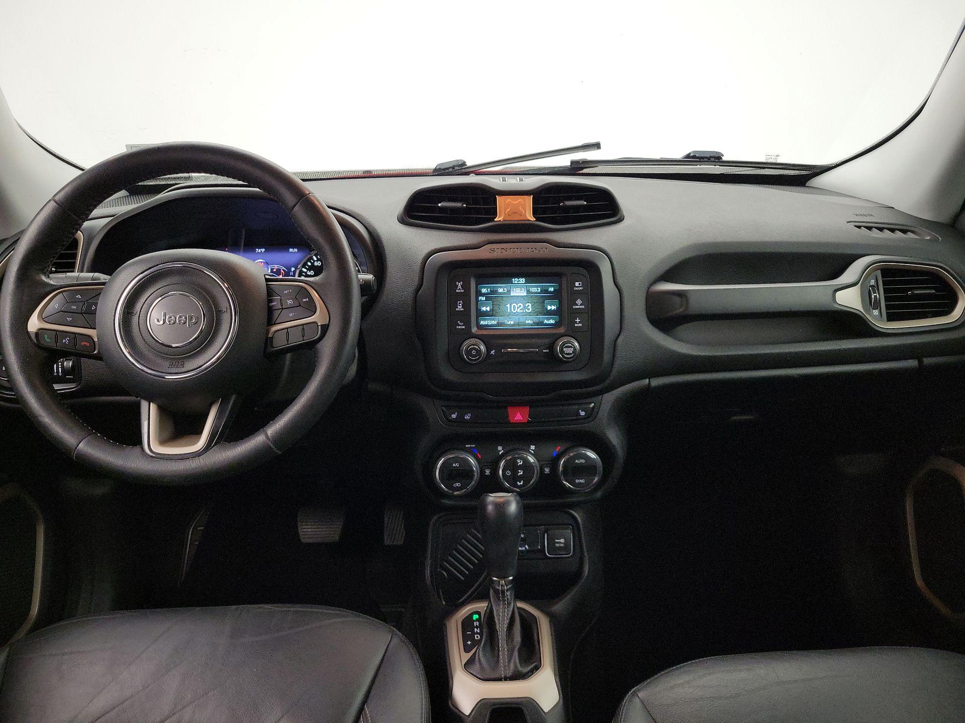 Thumbnail: 2015 Jeep Renegade - 9
