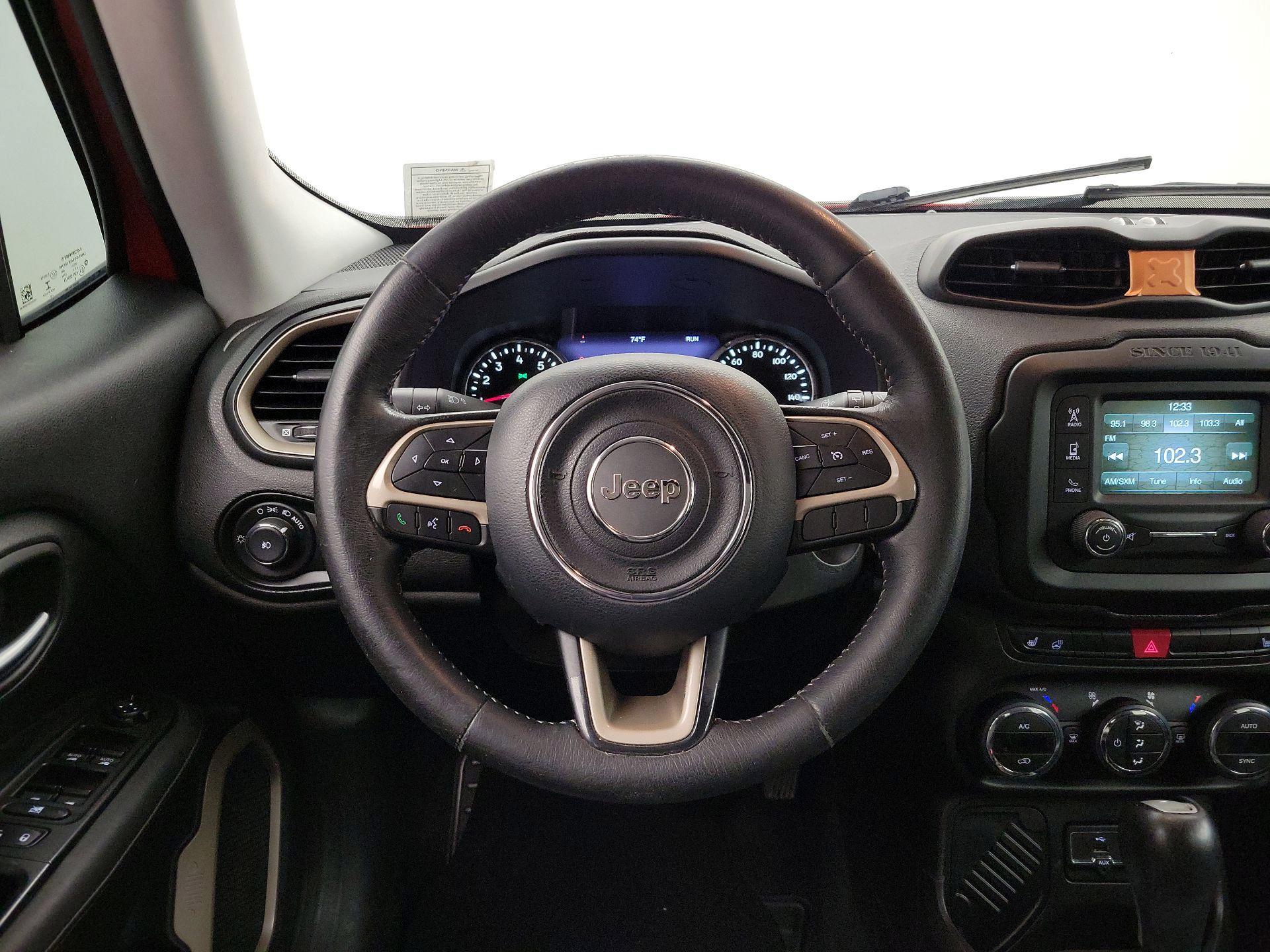 Thumbnail: 2015 Jeep Renegade - 10