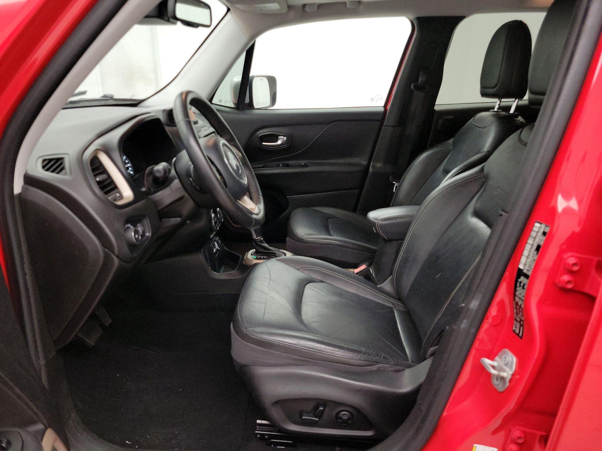 Thumbnail: 2015 Jeep Renegade - 11