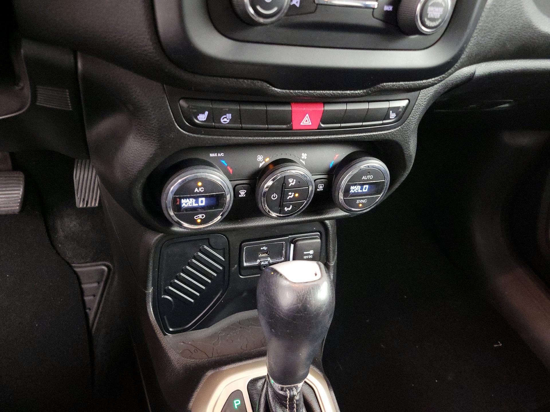 Thumbnail: 2015 Jeep Renegade - 16