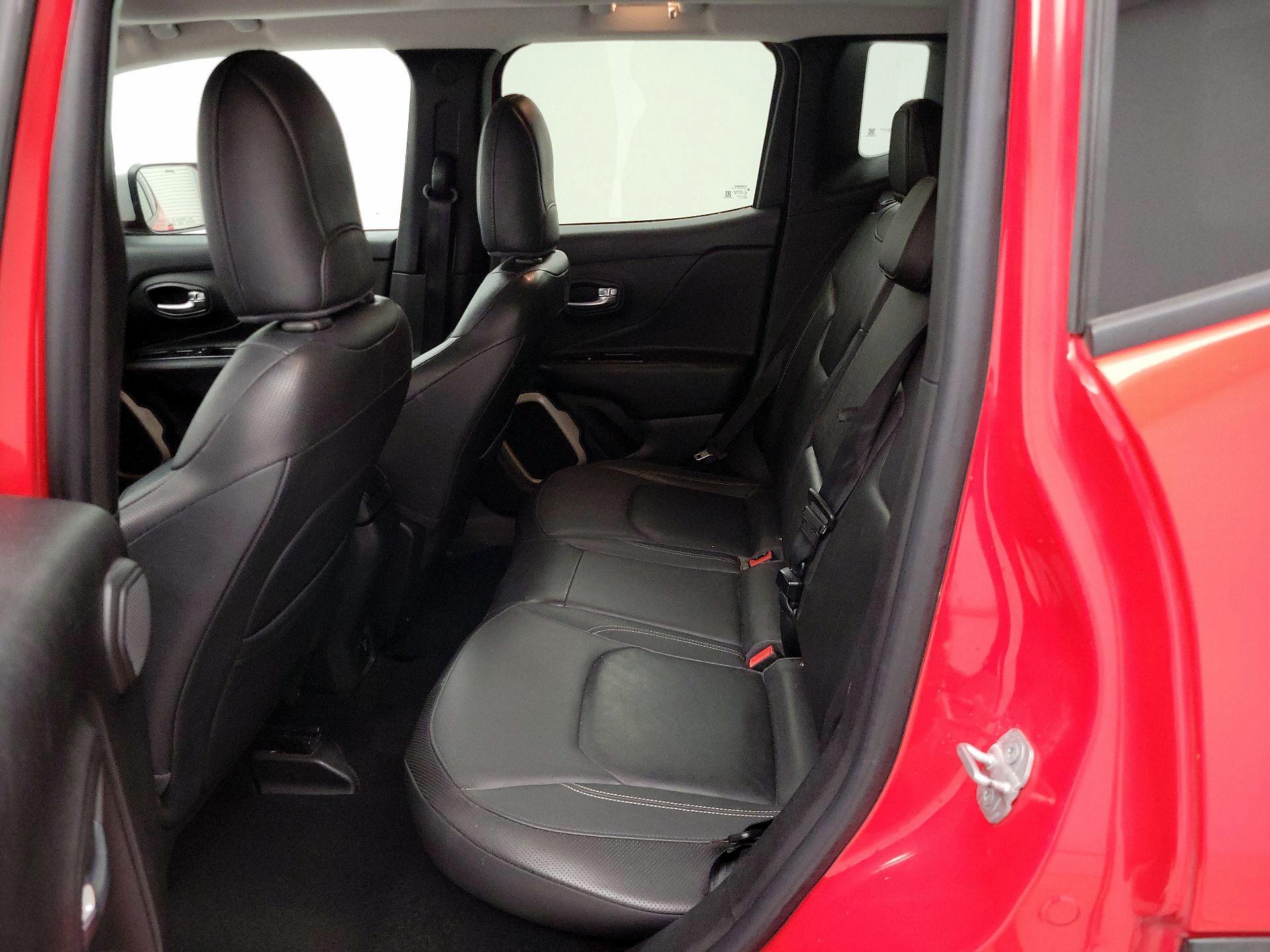 Thumbnail: 2015 Jeep Renegade - 19
