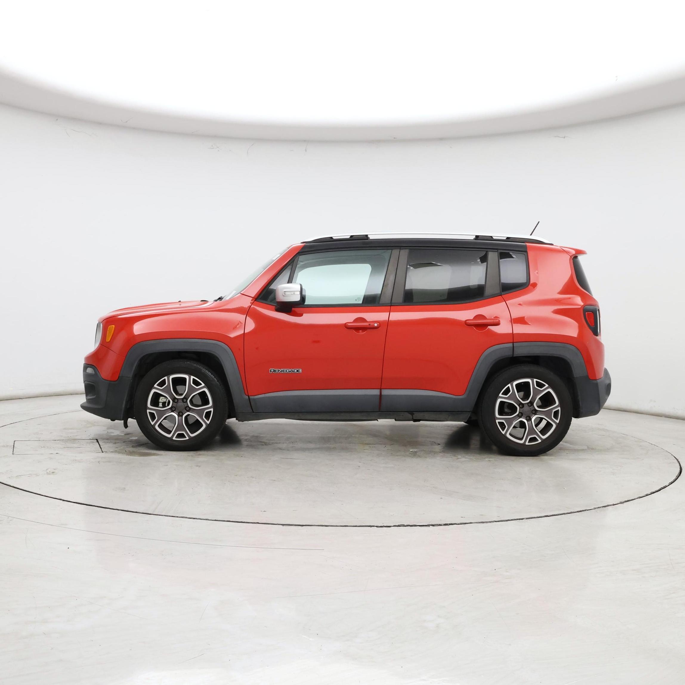 Thumbnail: 2015 Jeep Renegade - 3