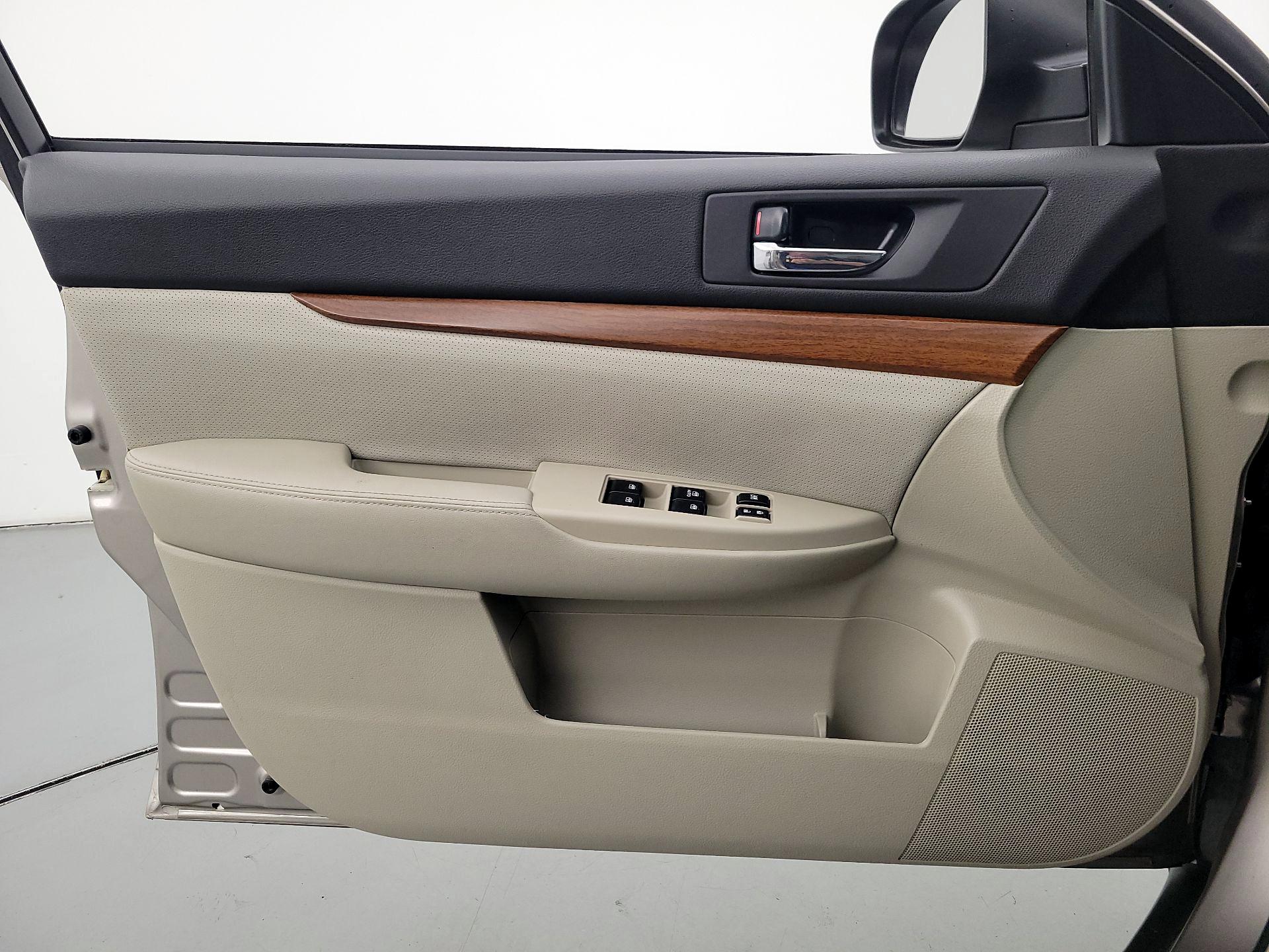 Thumbnail: 2014 Subaru Outback - 12