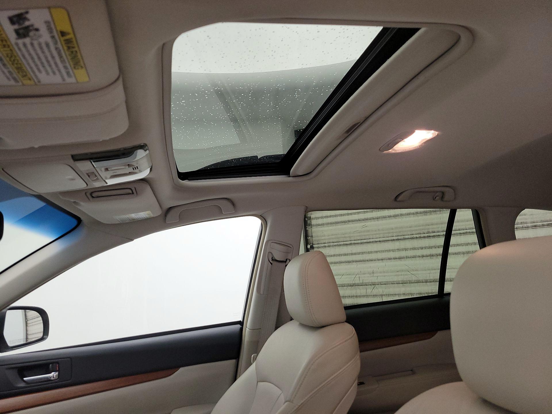 Thumbnail: 2014 Subaru Outback - 19