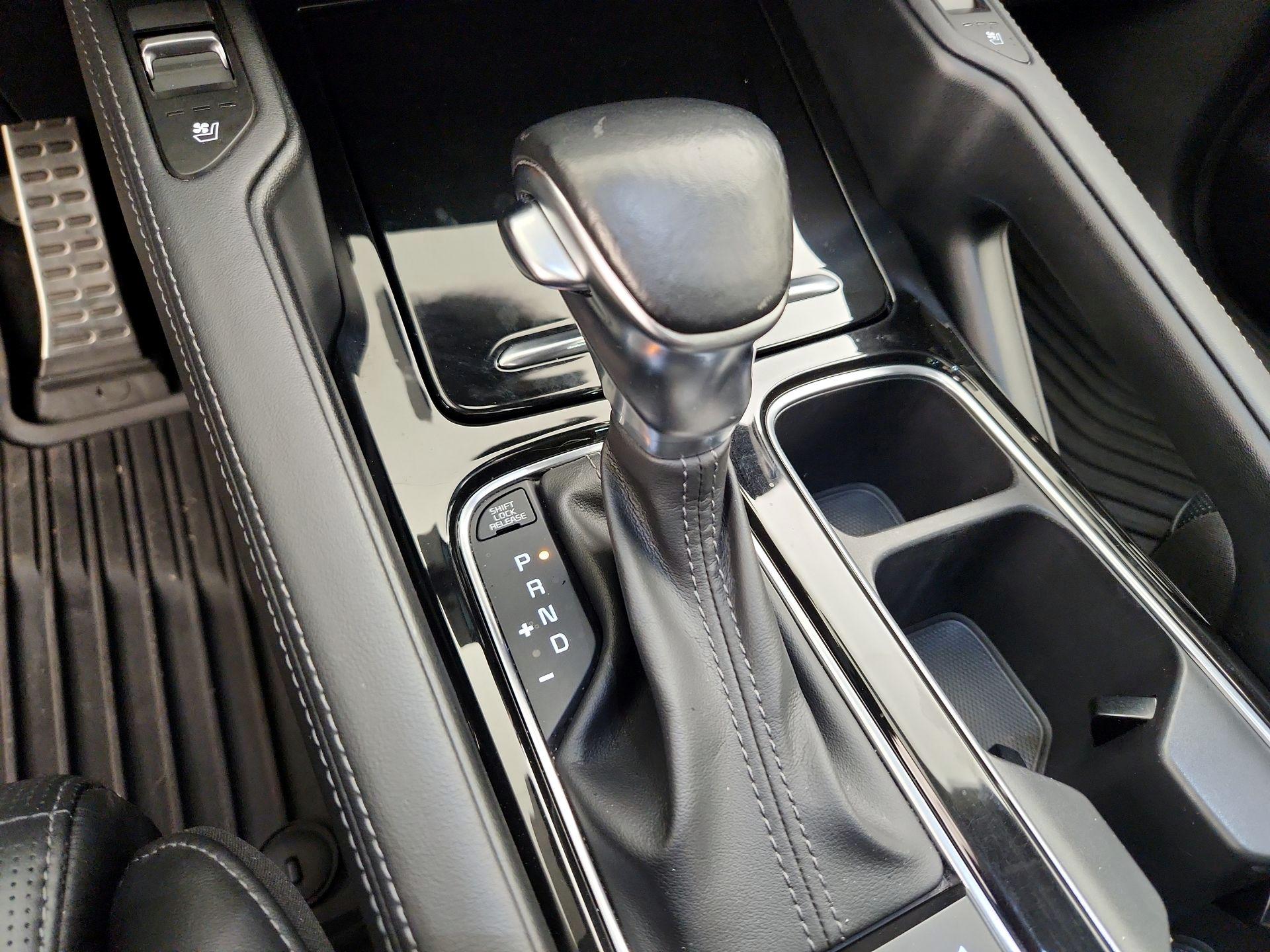 Thumbnail: 2020 Kia Telluride - 18