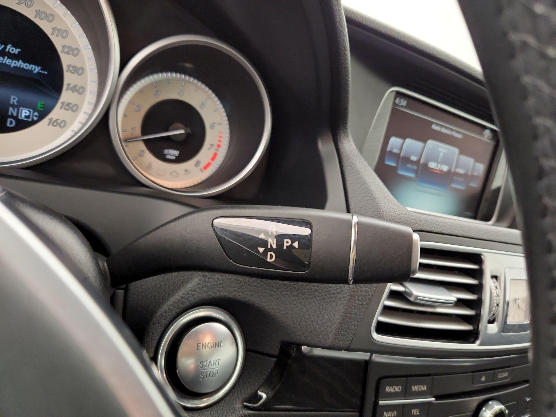Thumbnail: 2016 Mercedes-Benz E-Class - 17