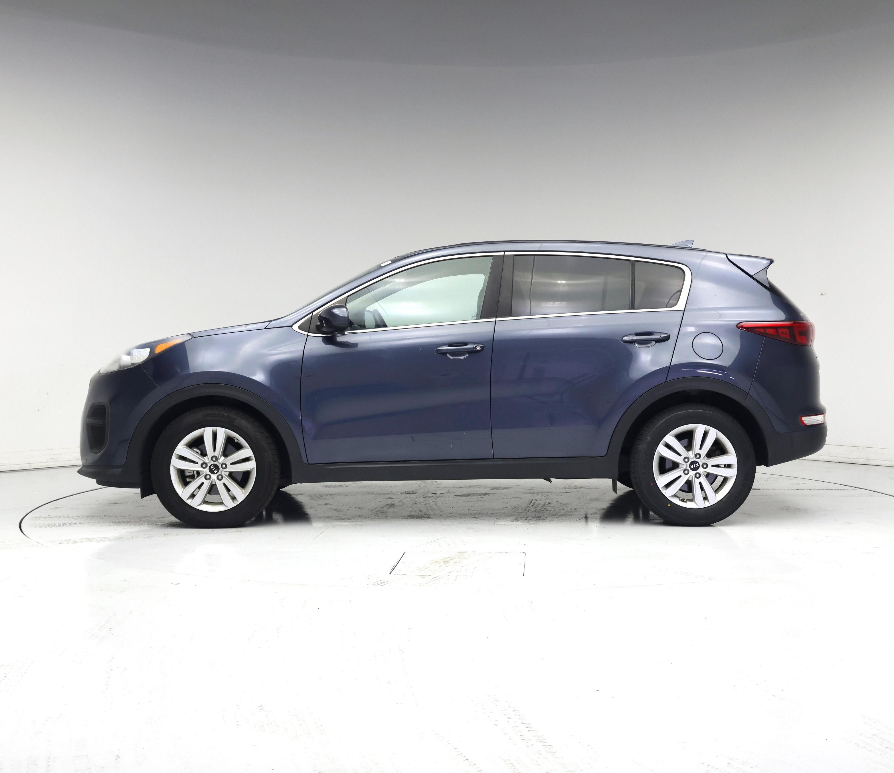 Thumbnail: 2018 Kia Sportage - 3