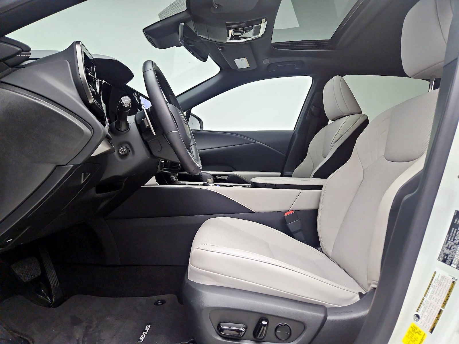2023 Lexus RX 350 - Photo 12