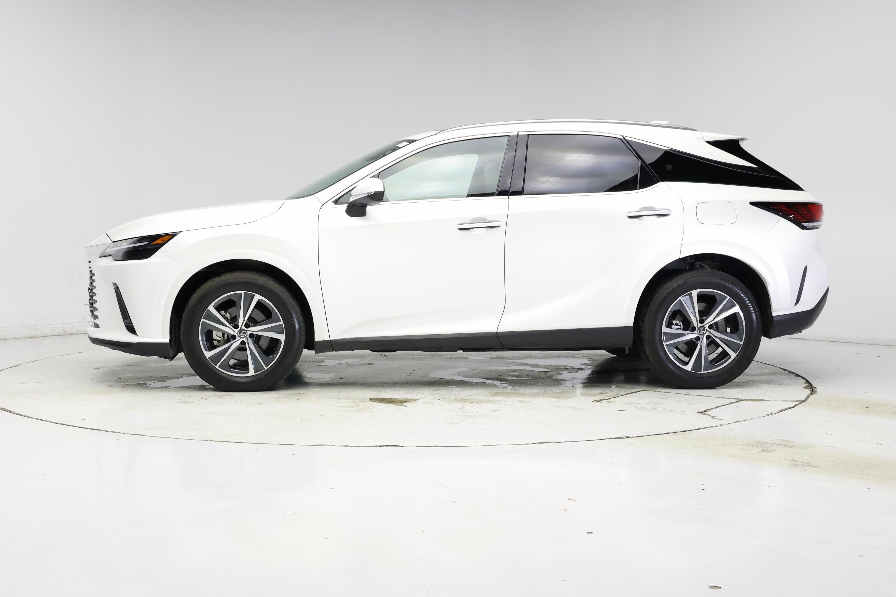 Thumbnail: 2023 Lexus RX - 3