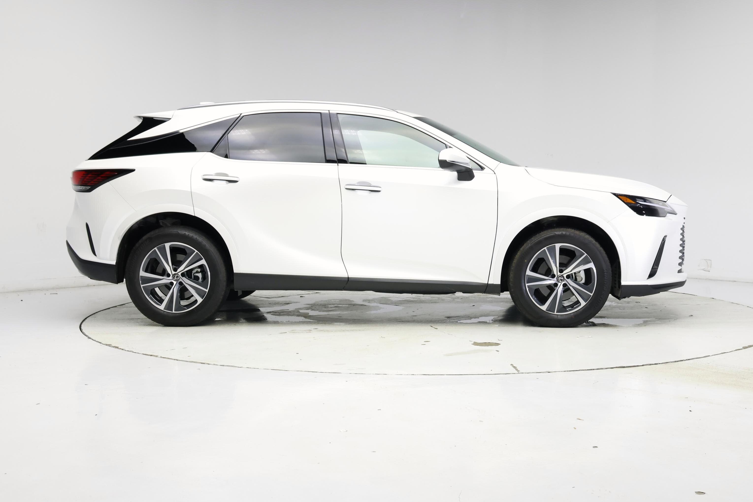 Thumbnail: 2023 Lexus RX - 7