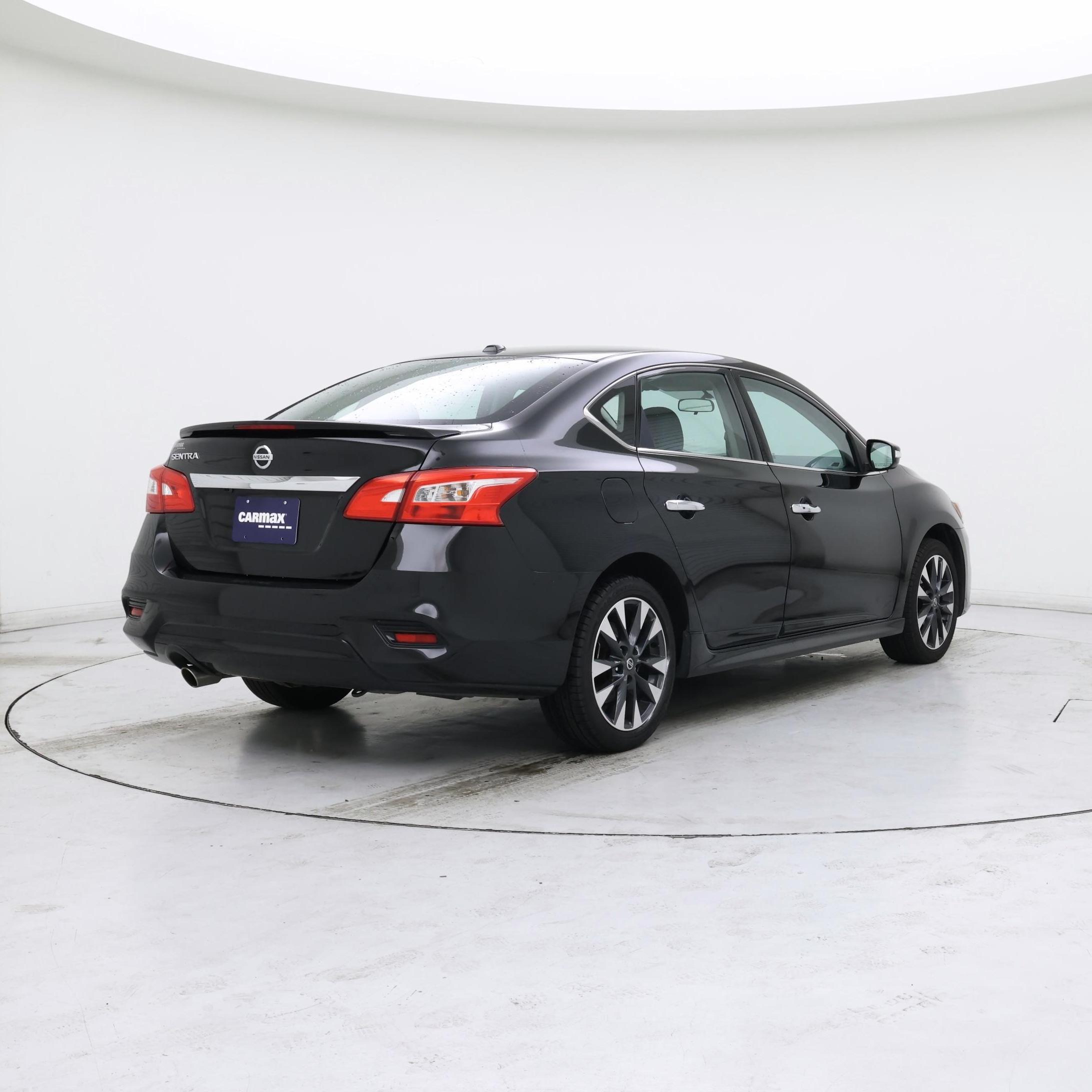 Thumbnail: 2019 Nissan Sentra - 8