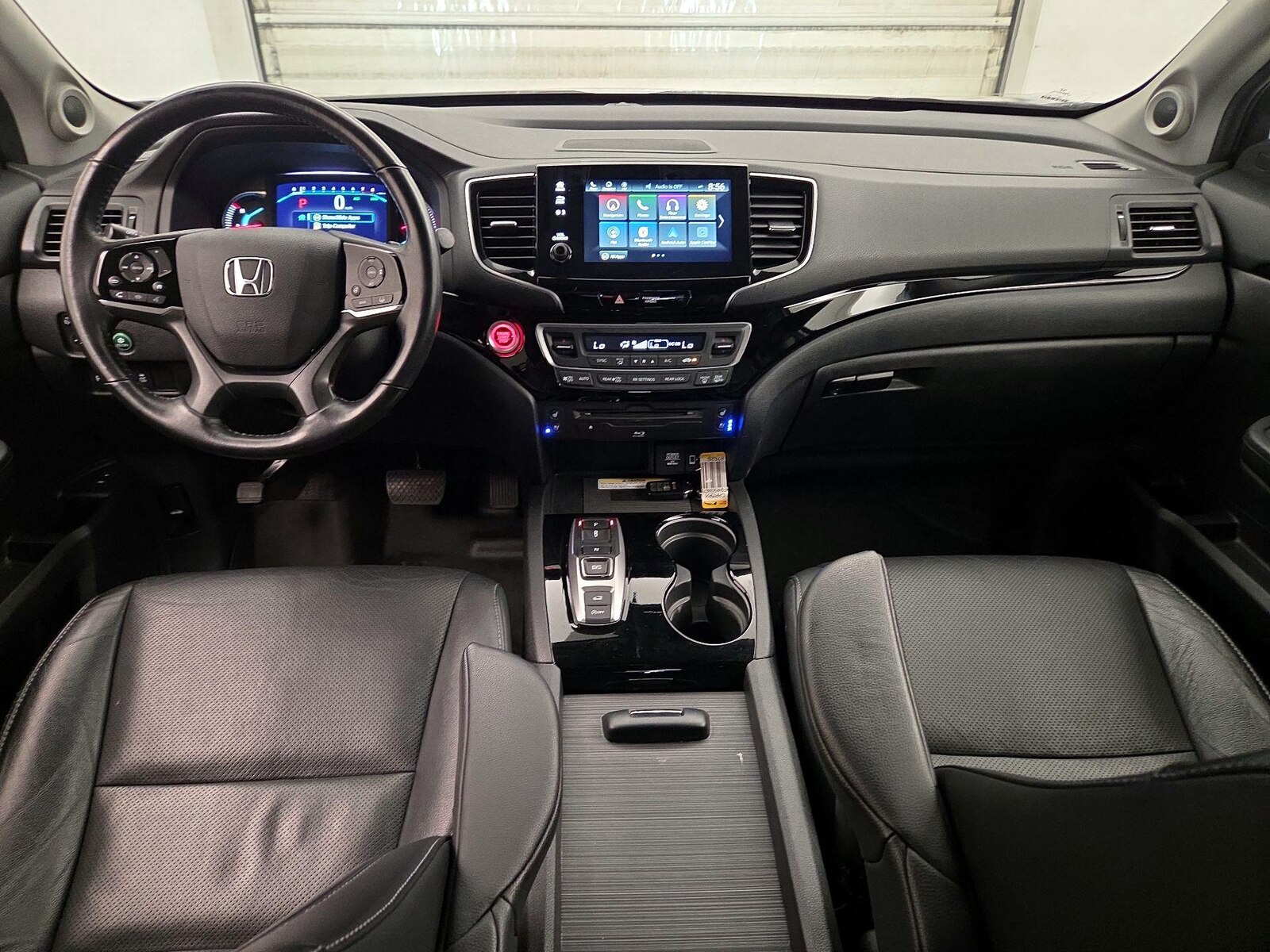 Apple CarPlay® & Android Auto™