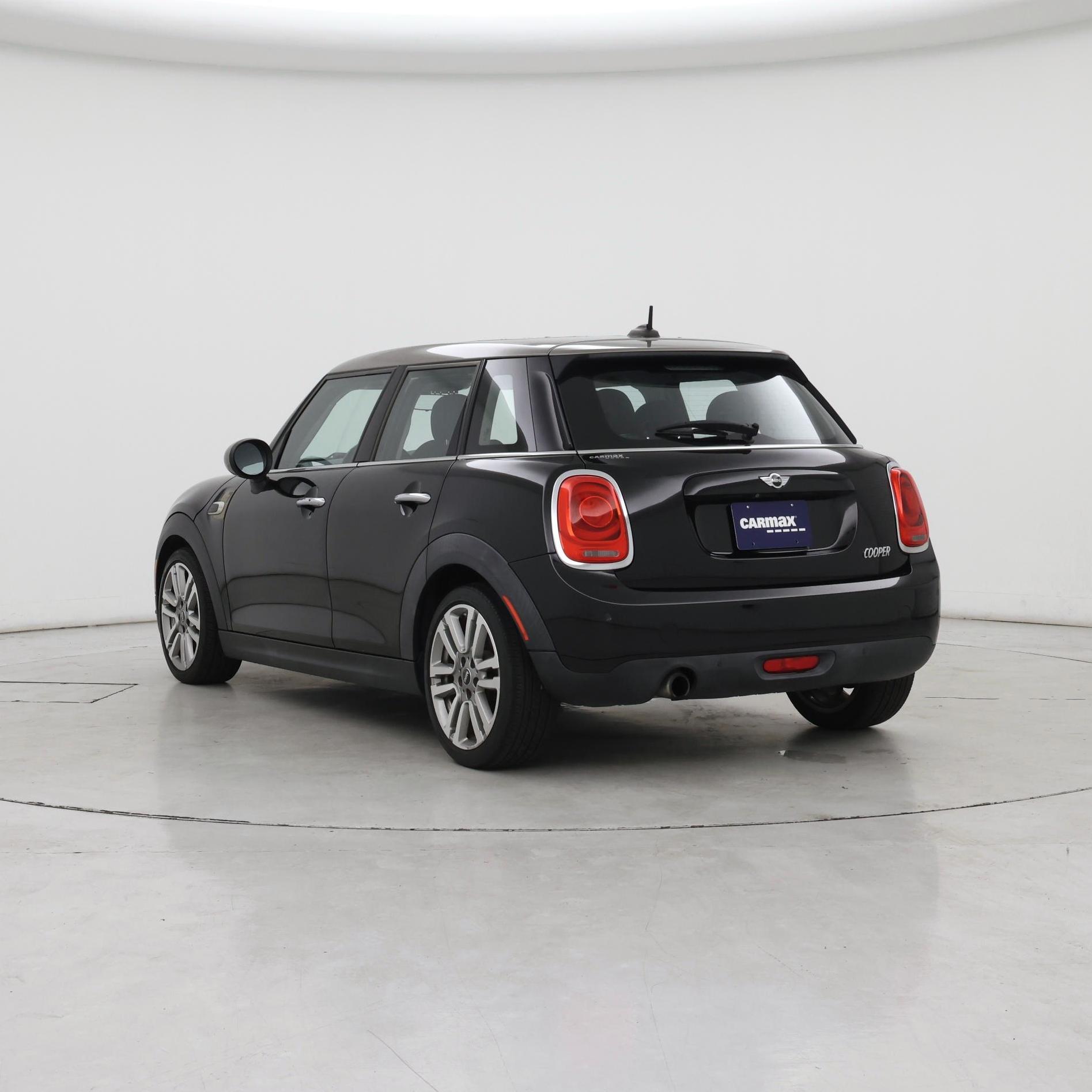 Thumbnail: 2017 MINI Cooper Hardtop - 2