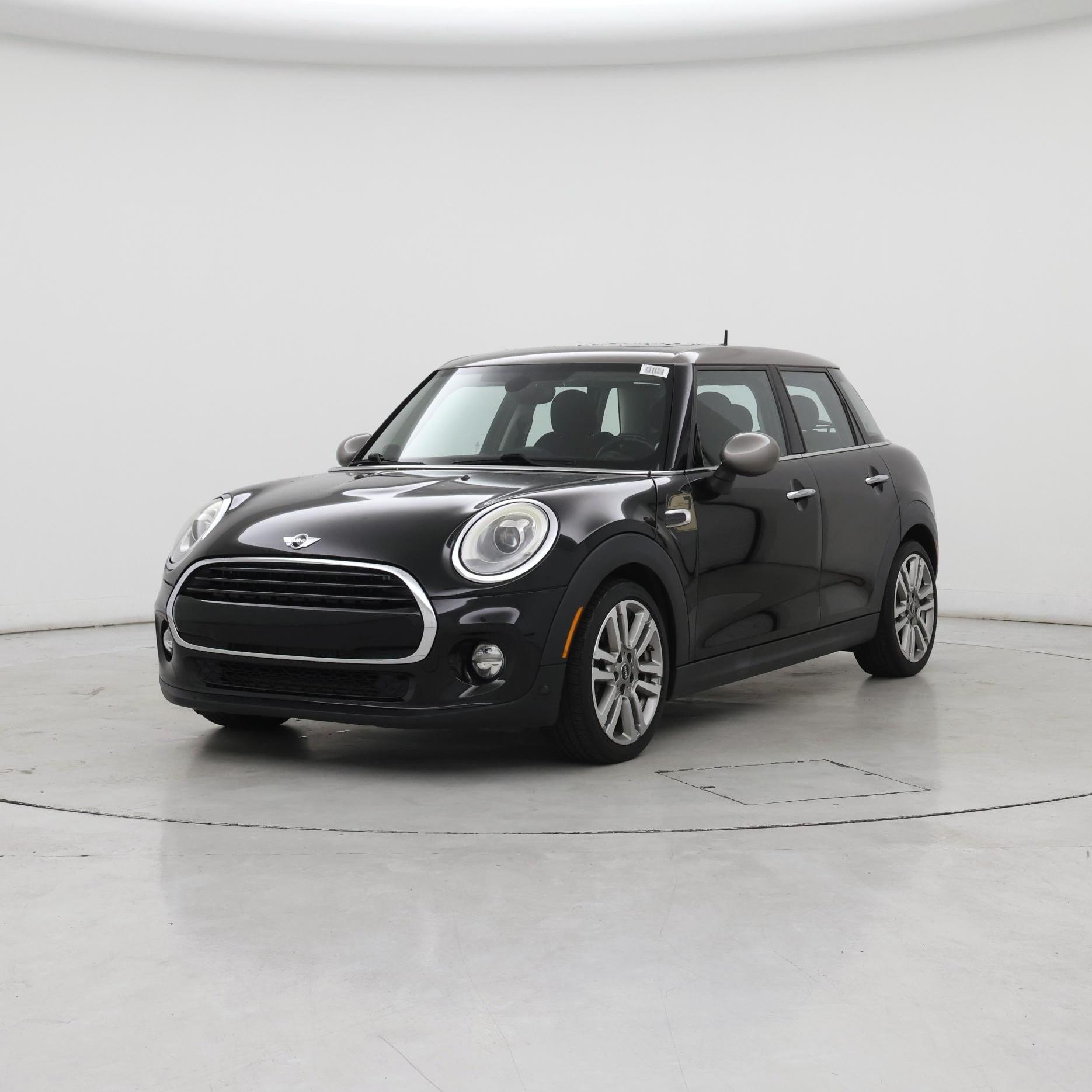 Thumbnail: 2017 MINI Cooper Hardtop - 4