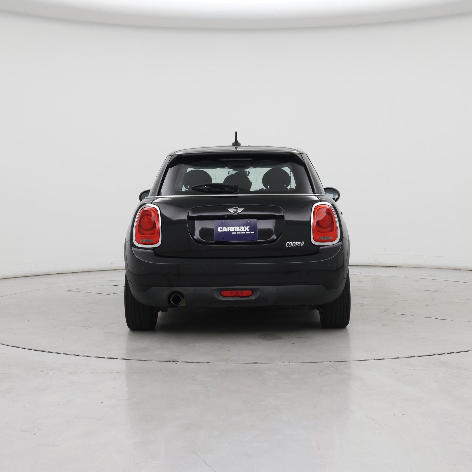 Thumbnail: 2017 MINI Cooper Hardtop - 6