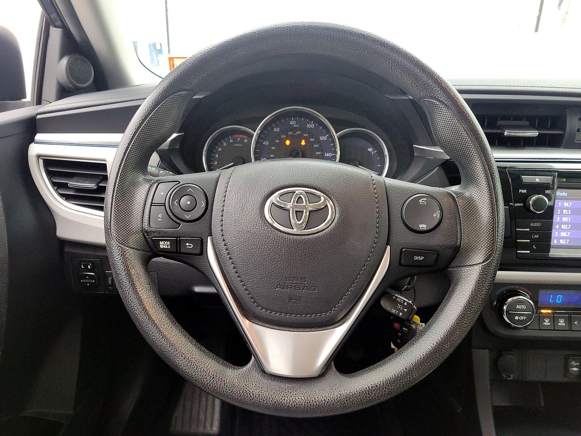 Thumbnail: 2015 Toyota Corolla - 10