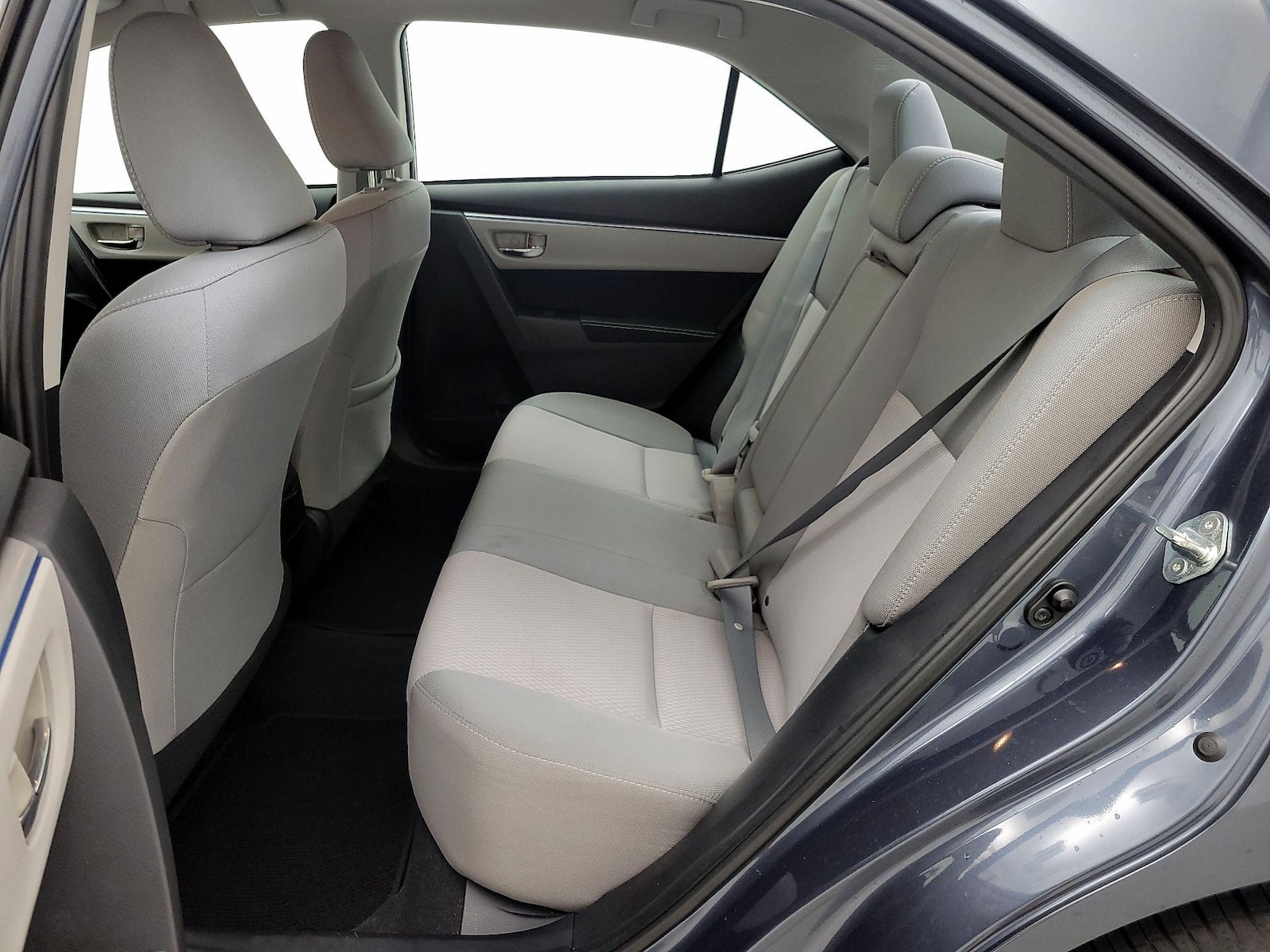 2015 Toyota Corolla LE - Photo 20