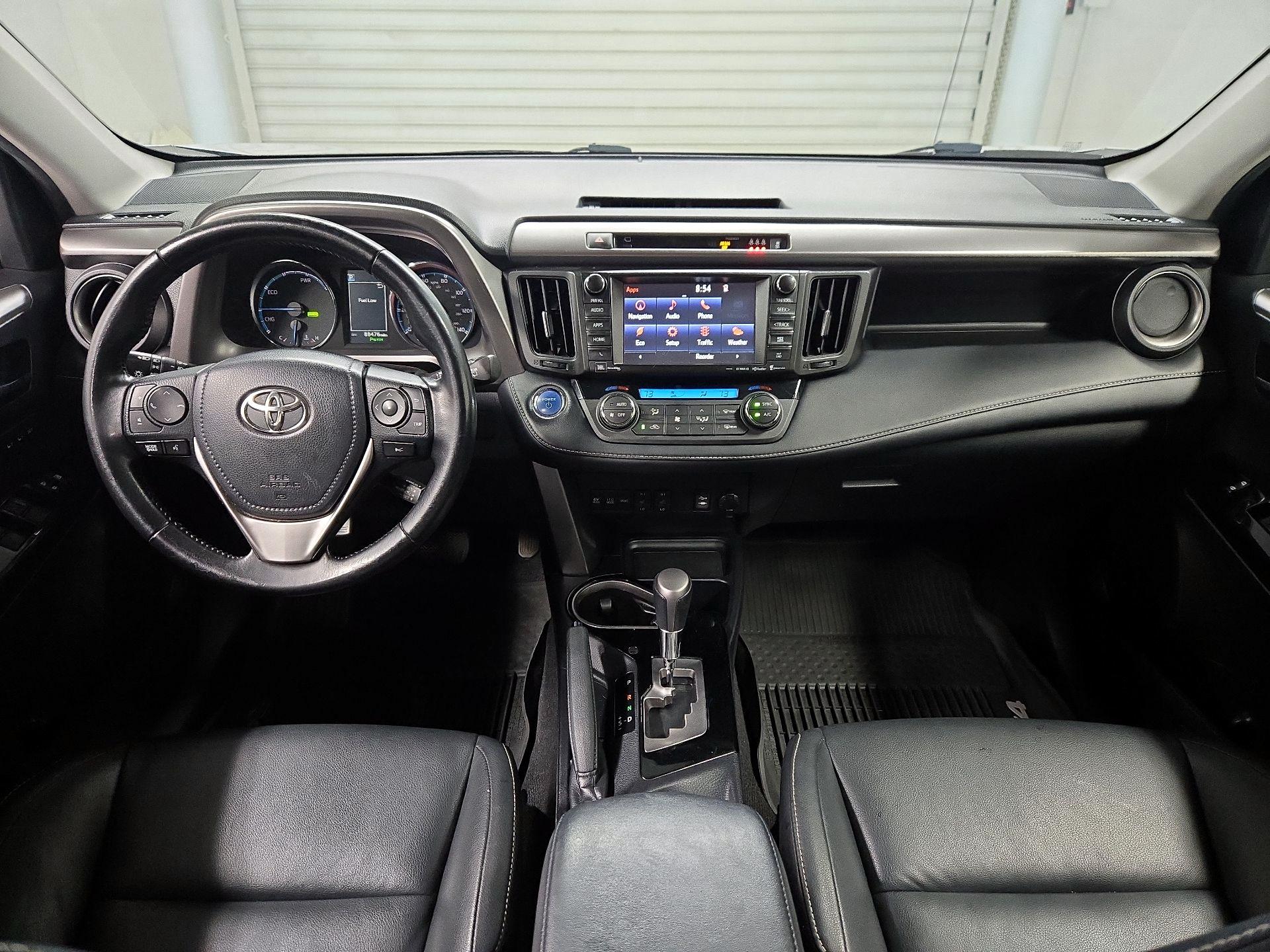 Thumbnail: 2017 Toyota RAV4 - 9