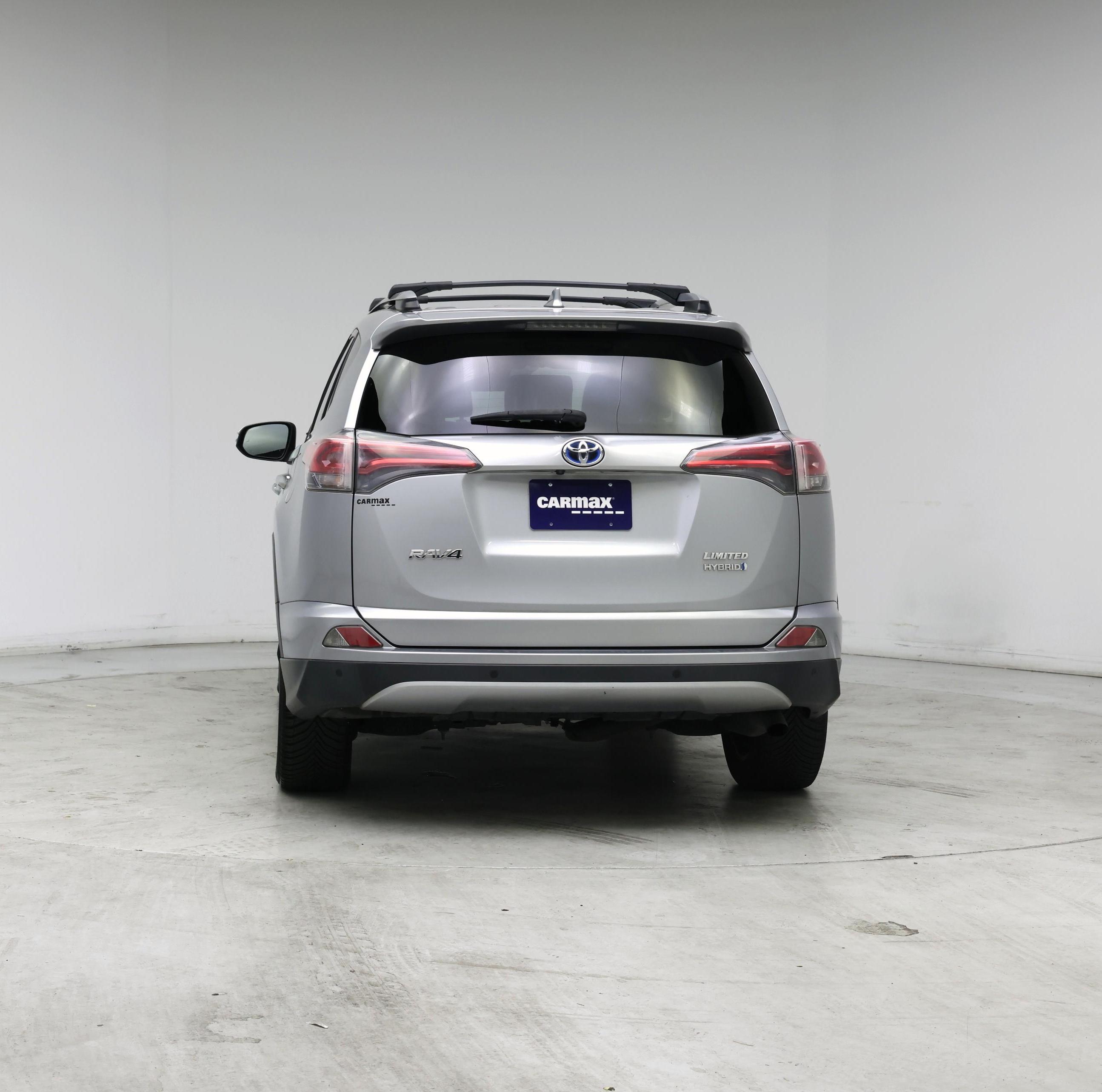 Thumbnail: 2017 Toyota RAV4 - 6