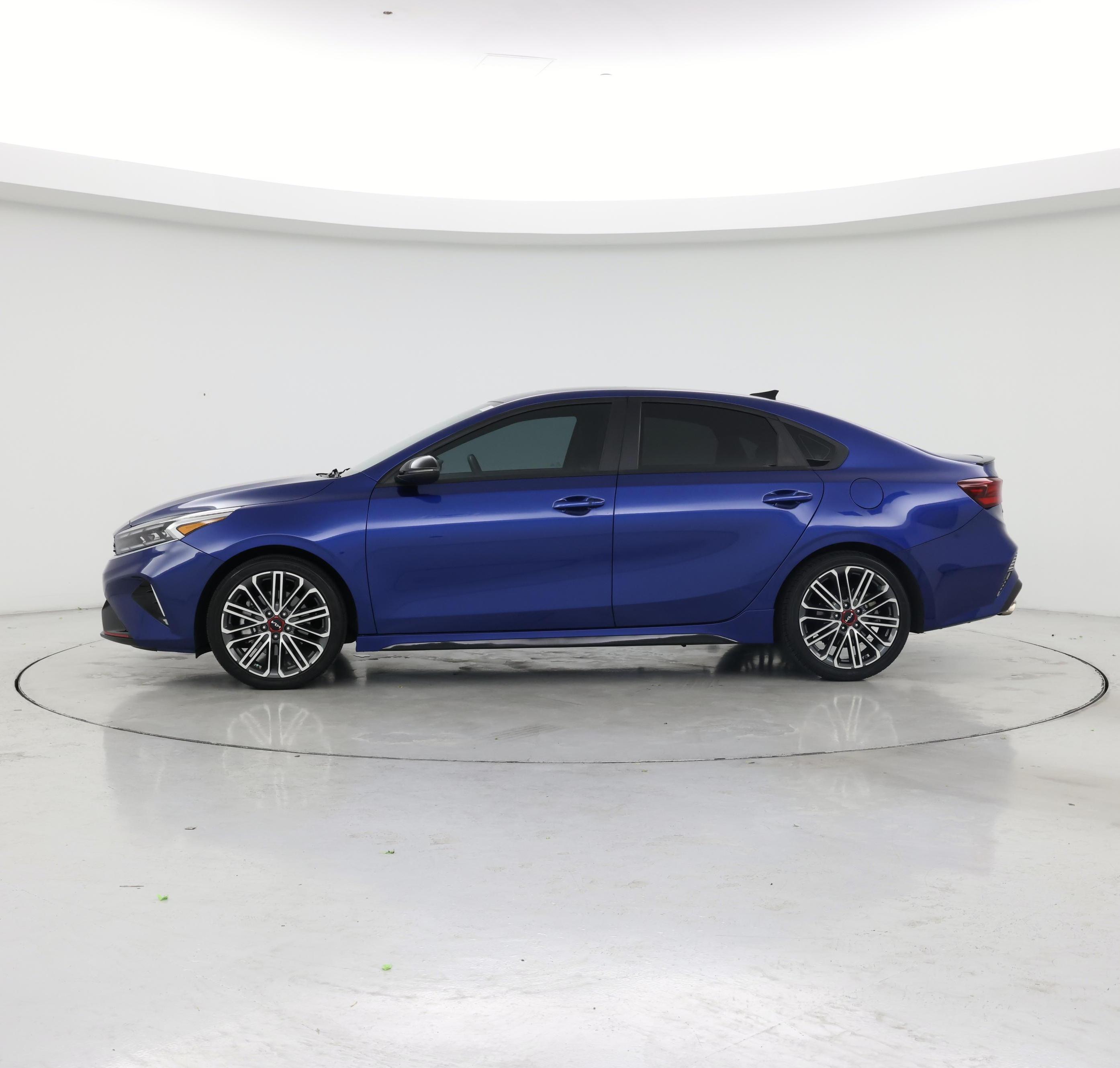 Thumbnail: 2024 Kia Forte - 3