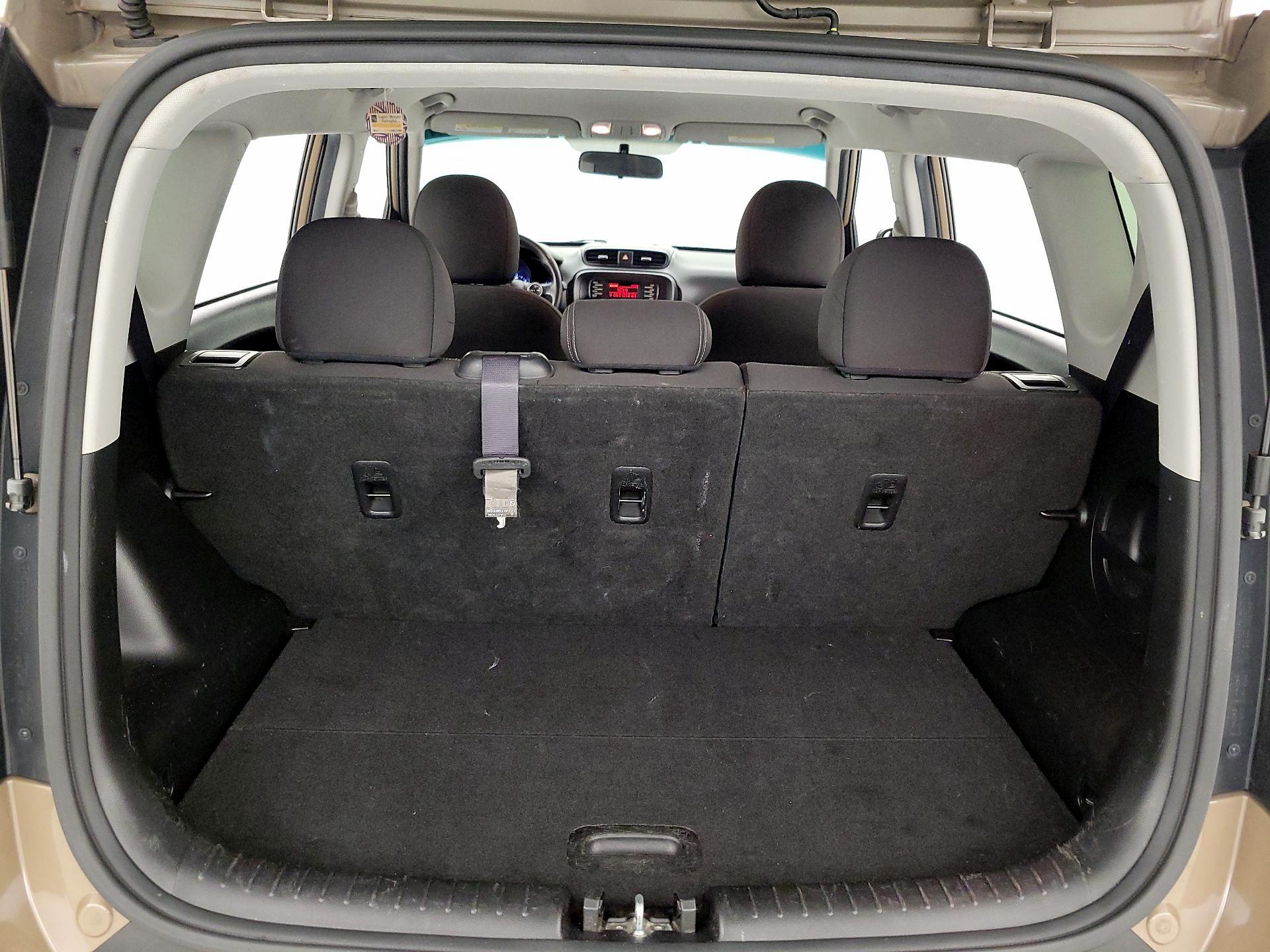 Thumbnail: 2015 Kia Soul - 19