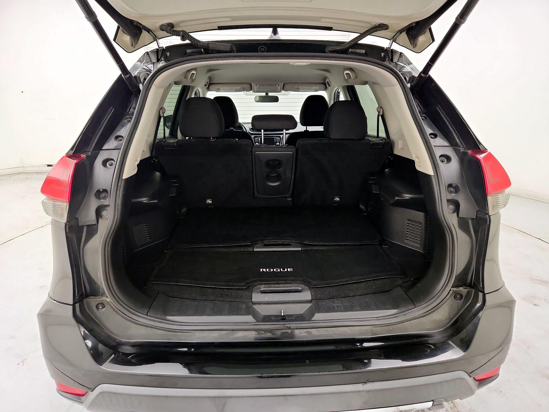 Thumbnail: 2018 Nissan Rogue - 20