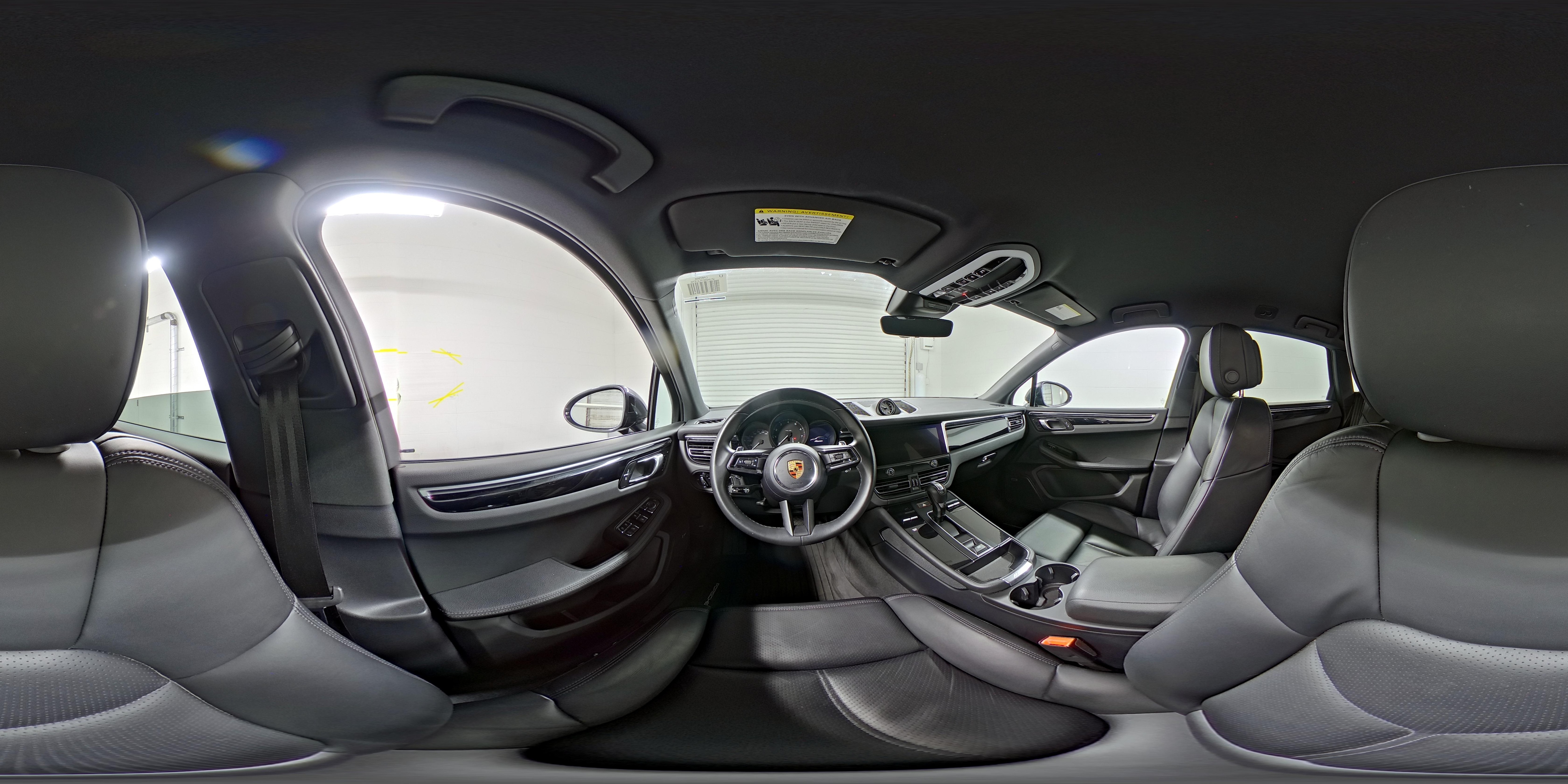 2023 Porsche Macan T - Photo 28