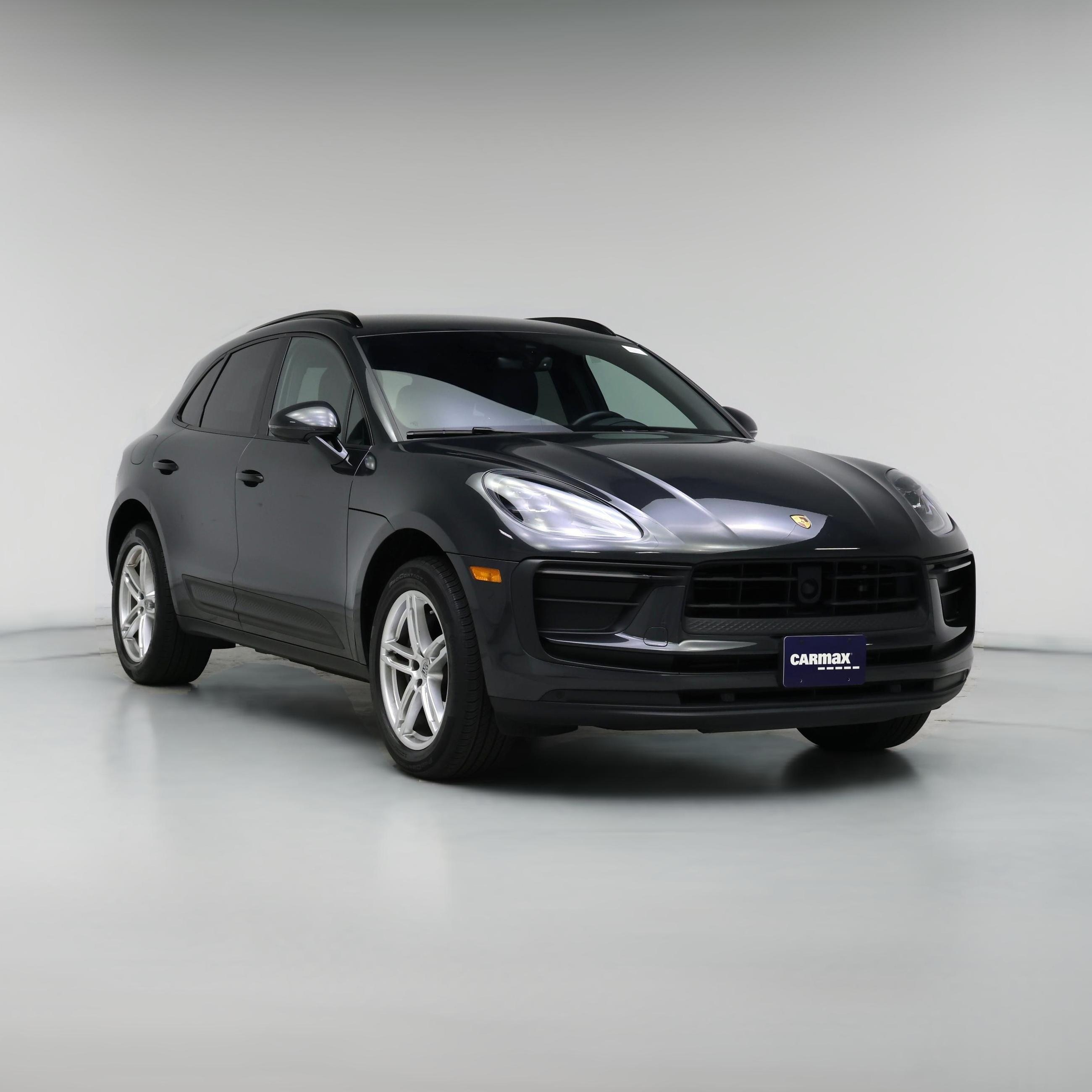 Thumbnail: 2023 Porsche Macan - 1