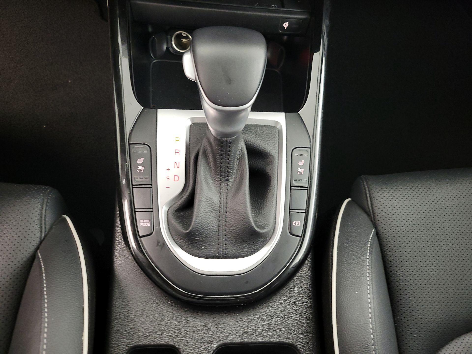 Thumbnail: 2023 Kia Forte - 16