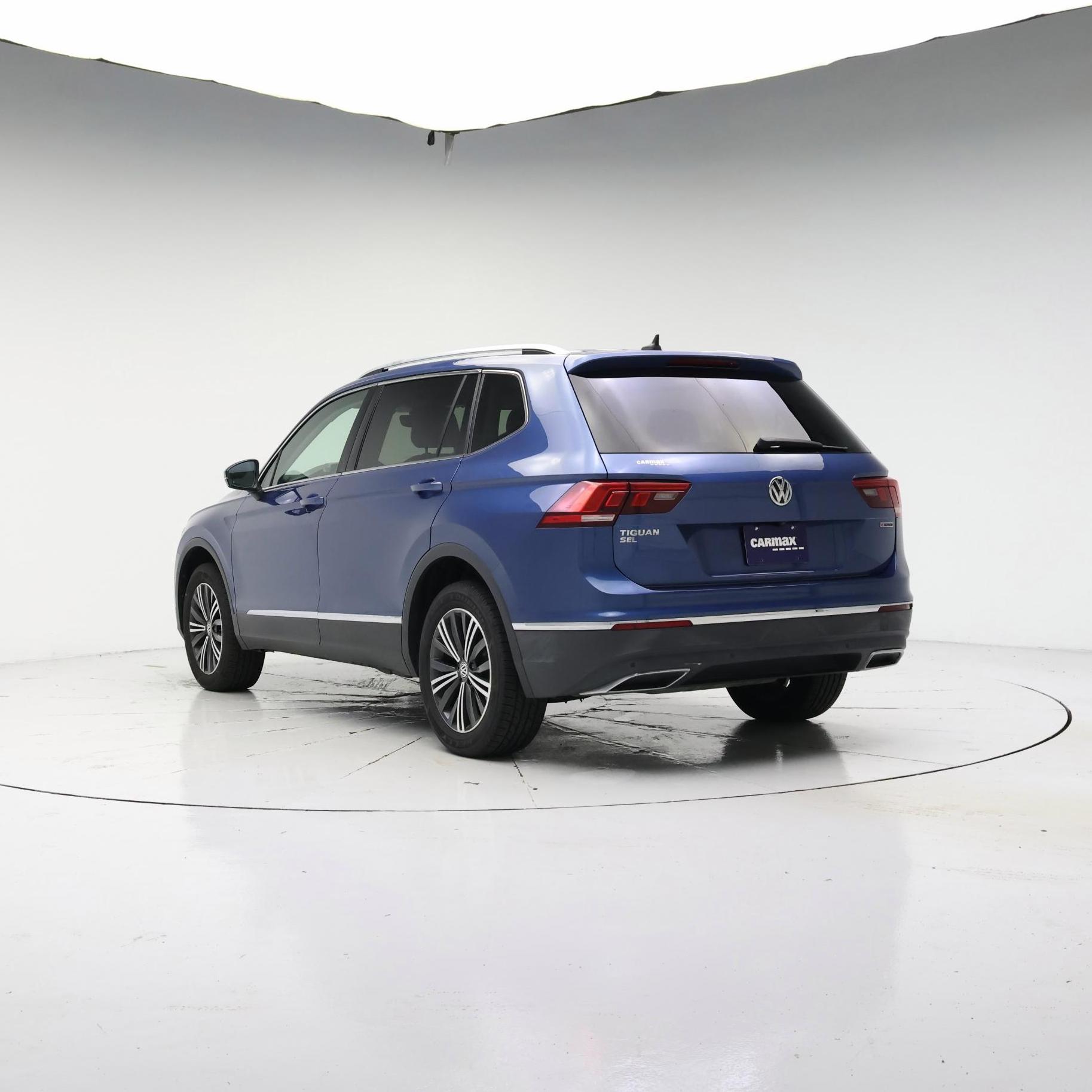 Thumbnail: 2019 Volkswagen Tiguan - 2