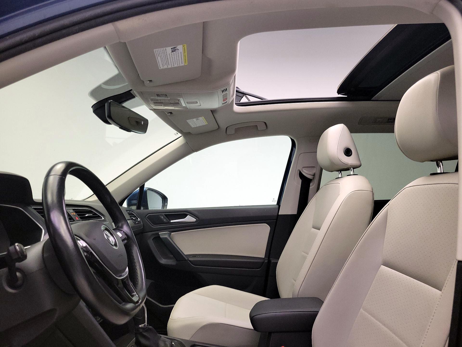 Thumbnail: 2019 Volkswagen Tiguan - 19