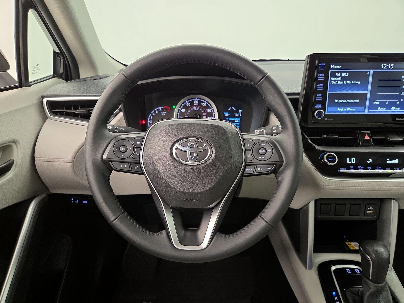 2022 Toyota Corolla Cross LE - Photo 11
