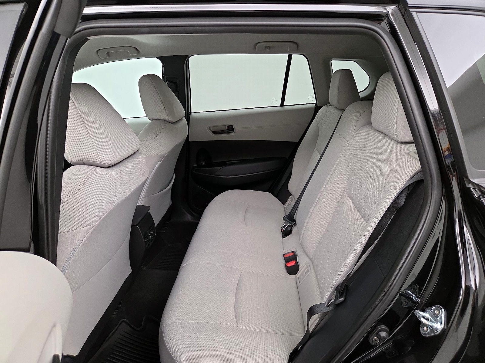 2022 Toyota Corolla Cross LE - Photo 21