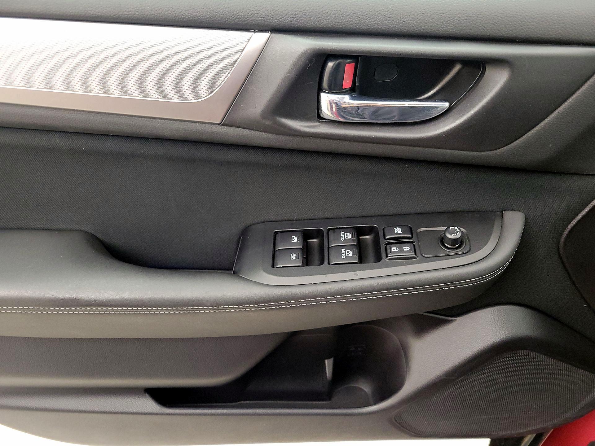 Thumbnail: 2016 Subaru Outback - 12