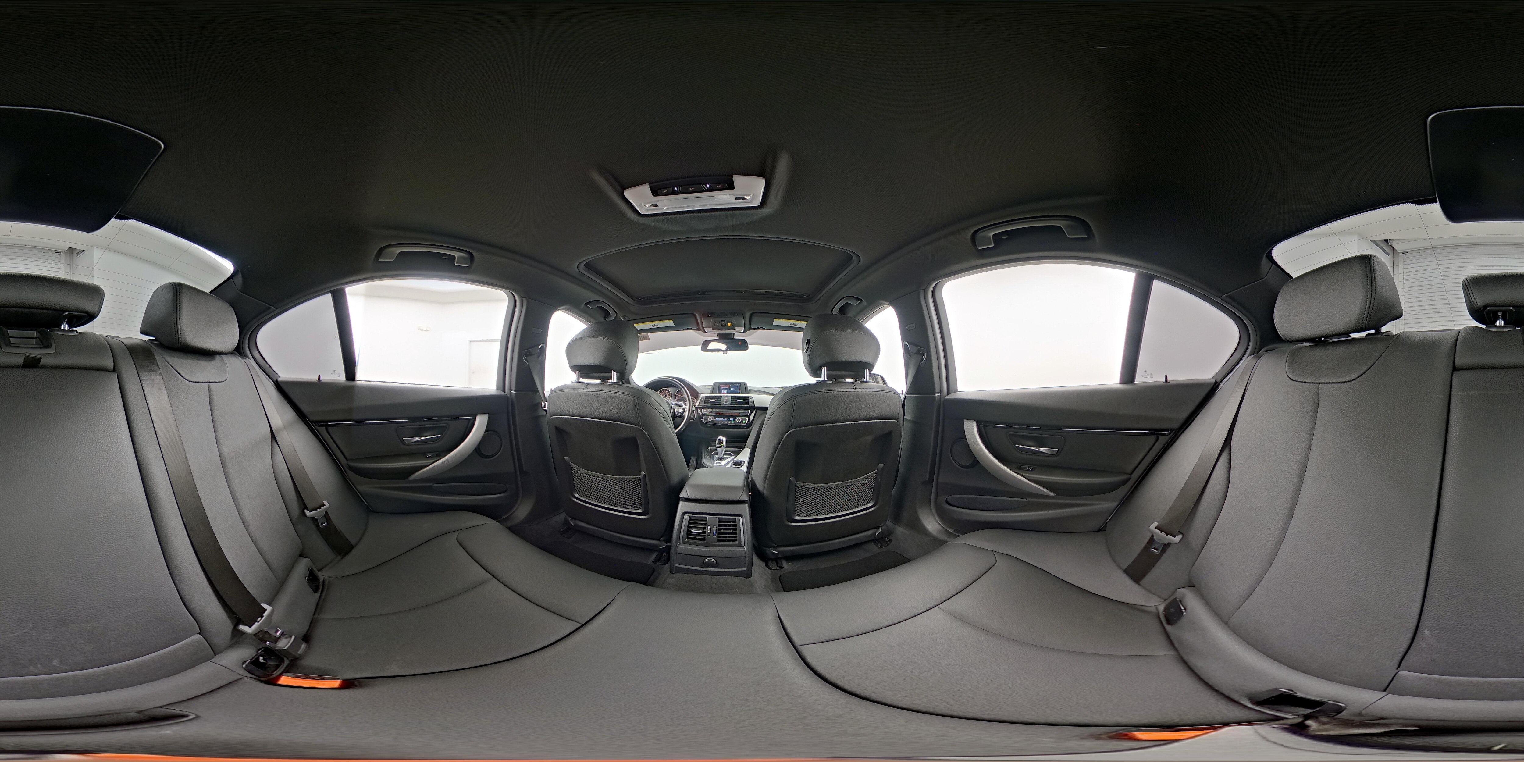 2018 BMW 3 Series 330e - Photo 26