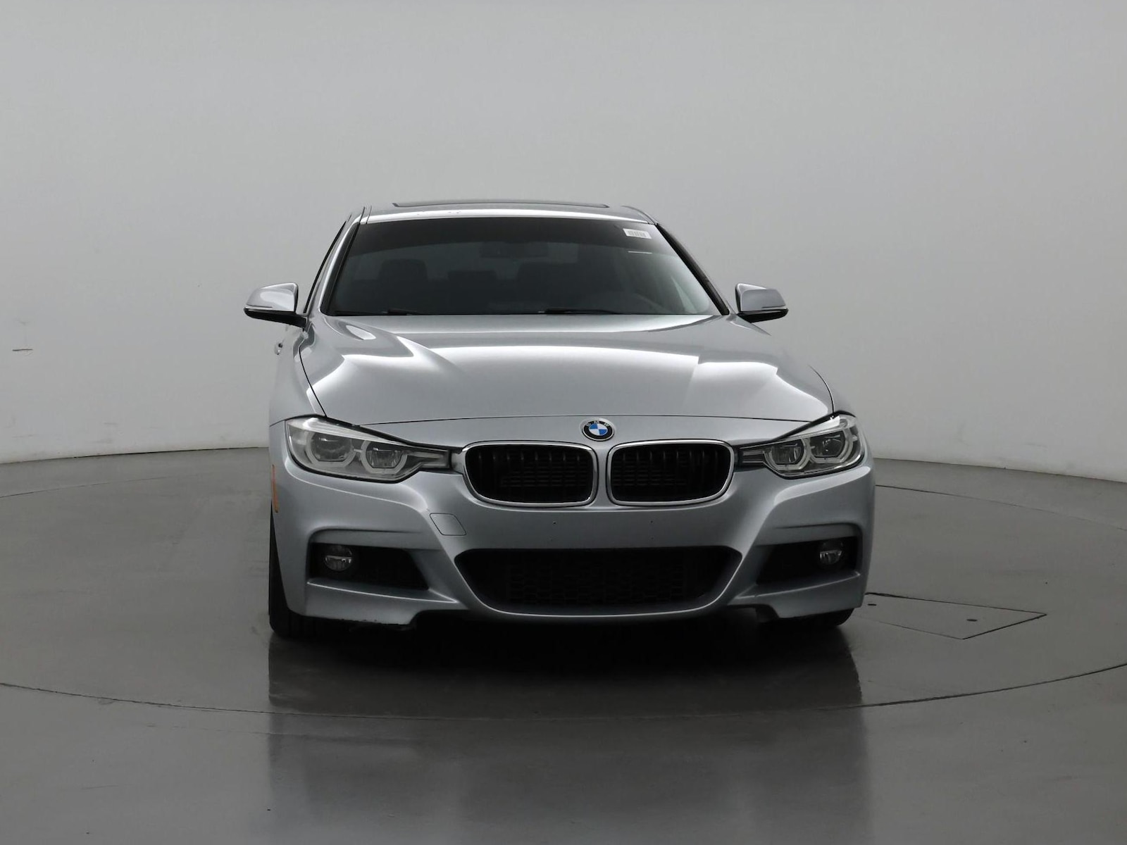 2018 BMW 3 Series 330e - Photo 6
