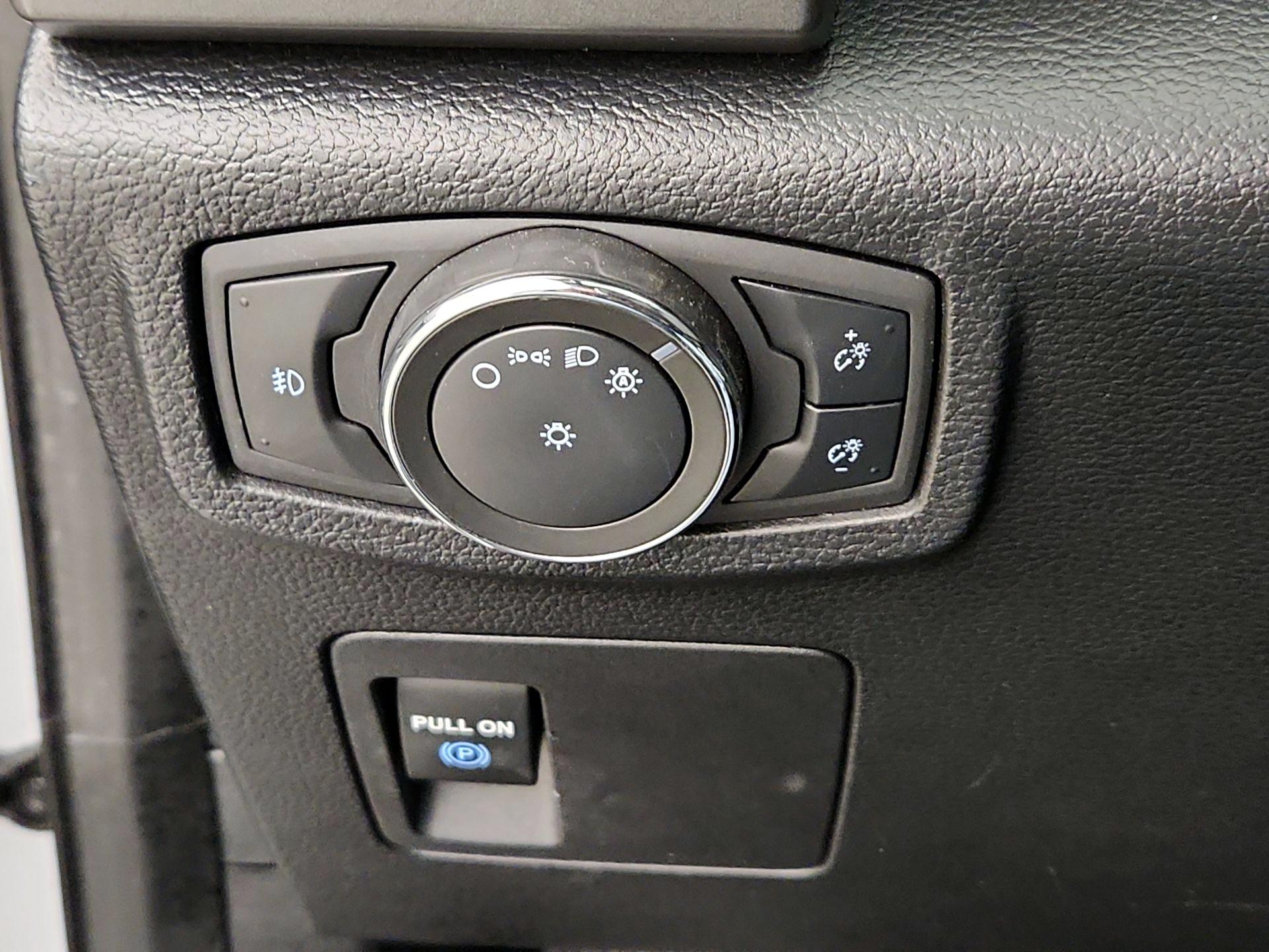 Thumbnail: 2021 Ford Expedition - 13