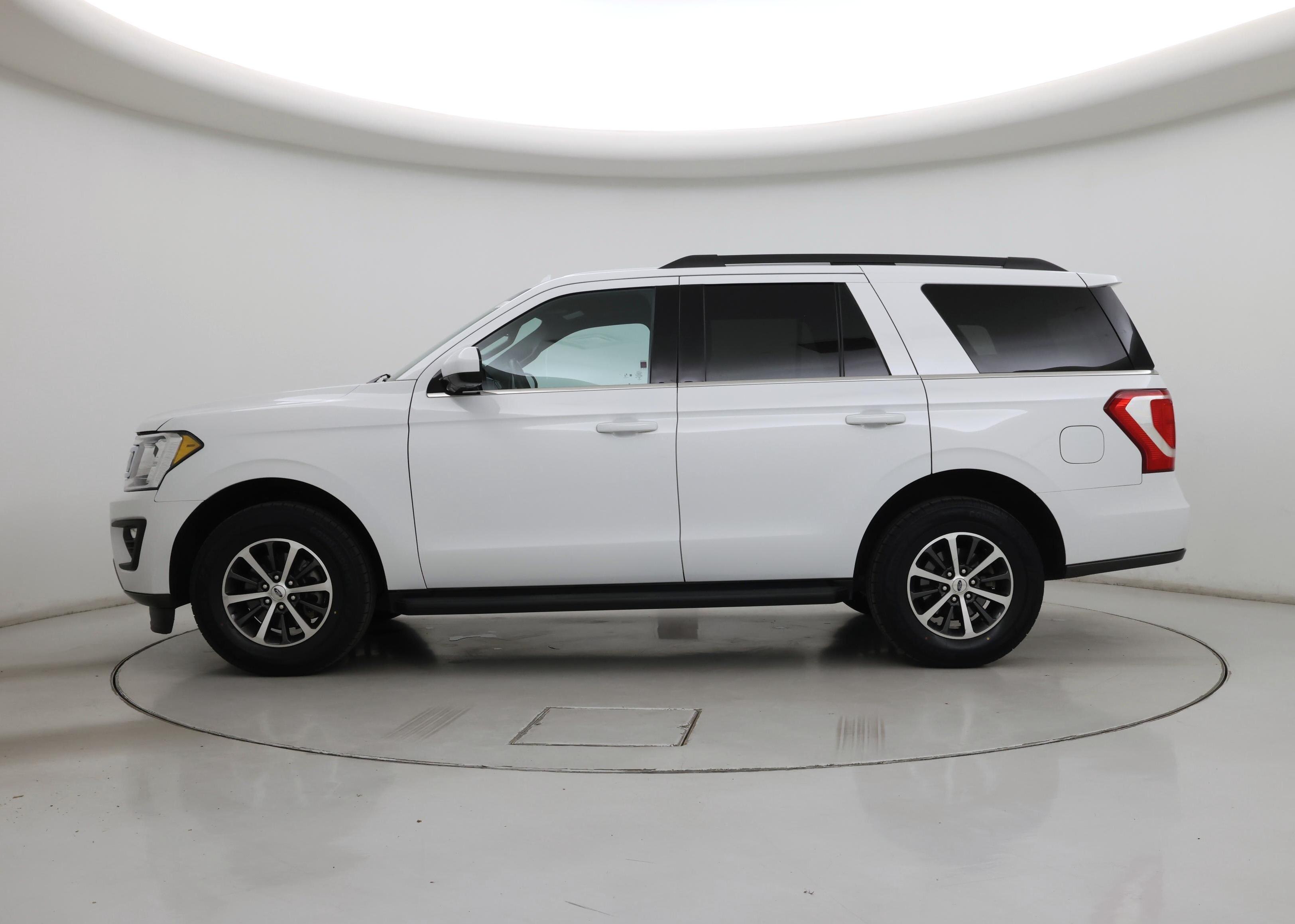 Thumbnail: 2021 Ford Expedition - 3