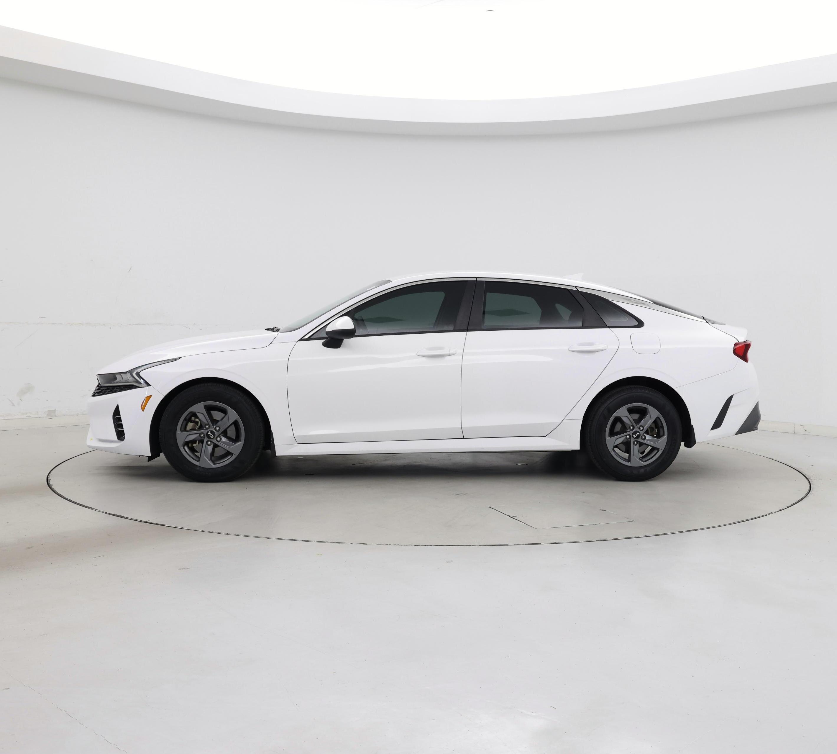 Thumbnail: 2021 Kia K5 - 3