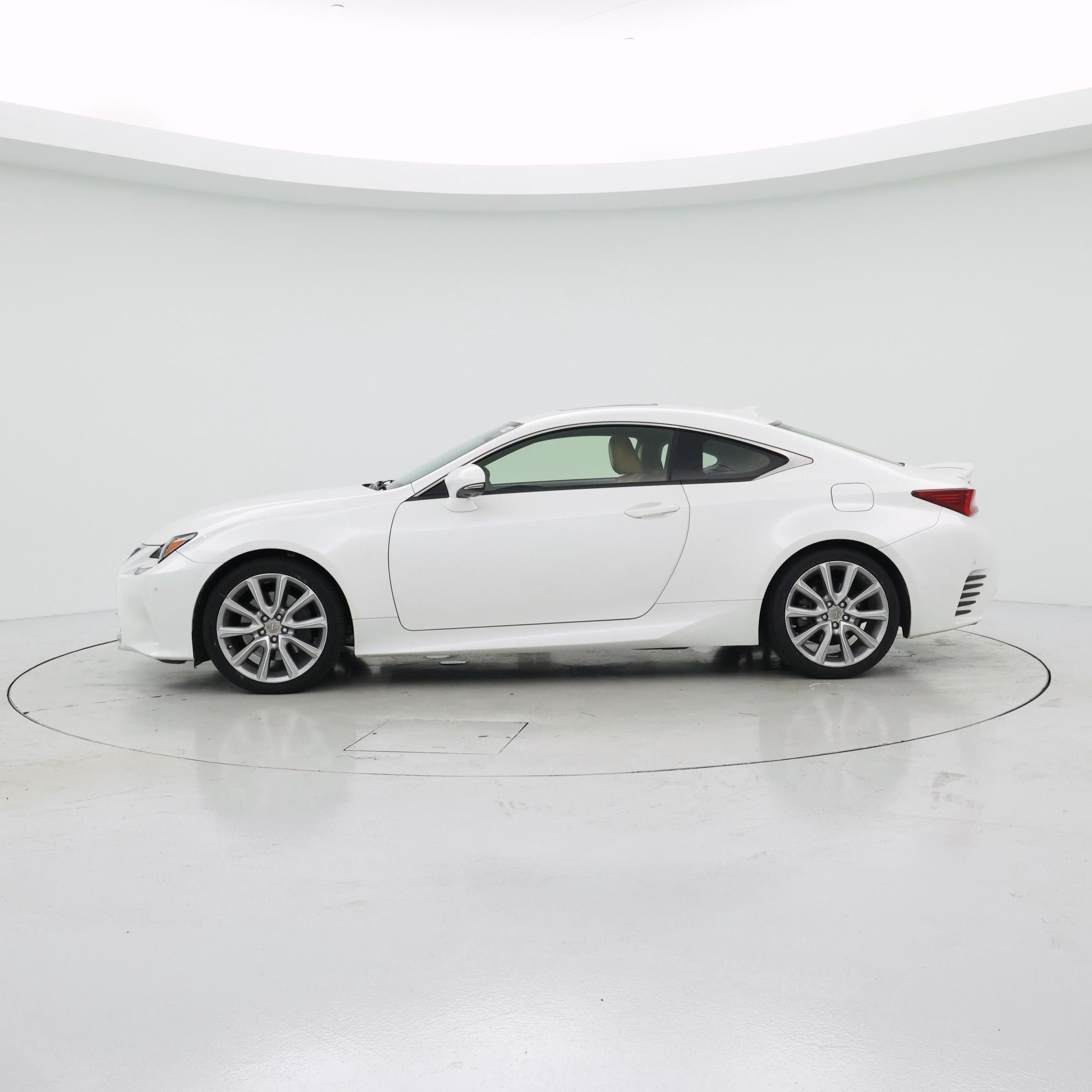 Thumbnail: 2015 Lexus RC - 3