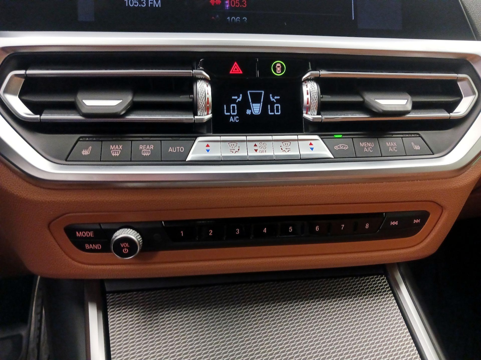 2022 BMW 3 Series 330i - Photo 18