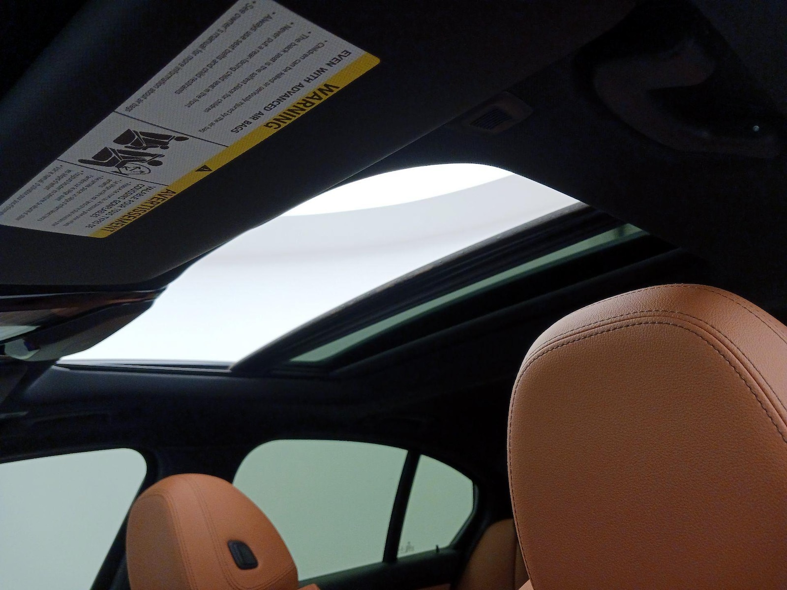 2022 BMW 3 Series 330i - Photo 21