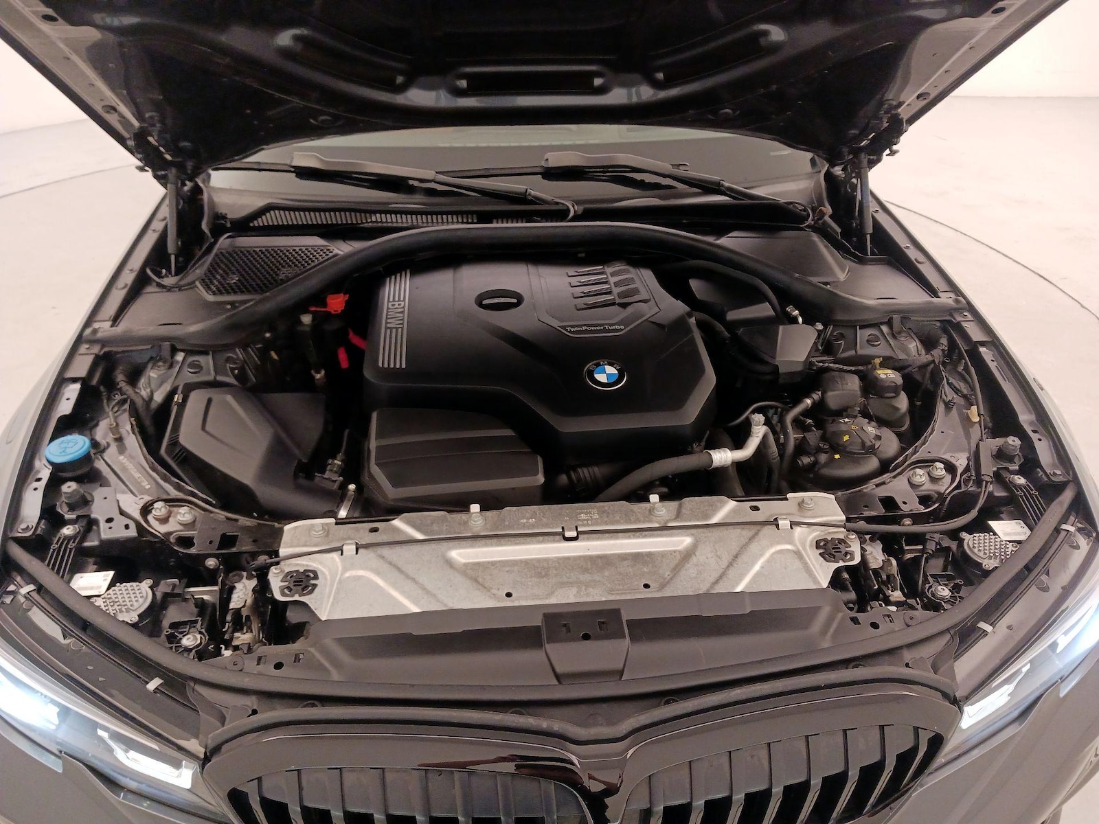 2022 BMW 3 Series 330i - Photo 24