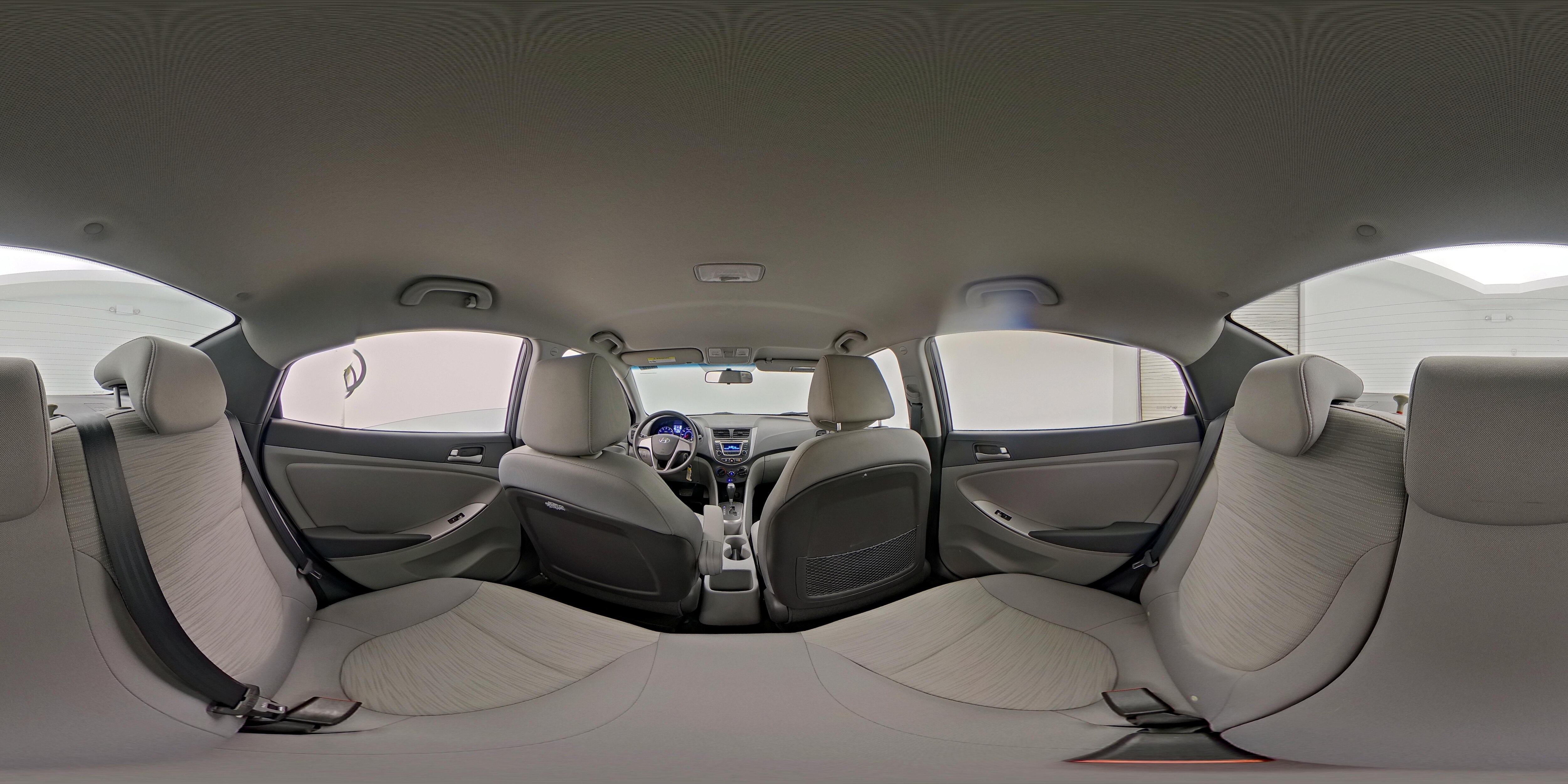 2016 Hyundai Accent SE - Photo 24