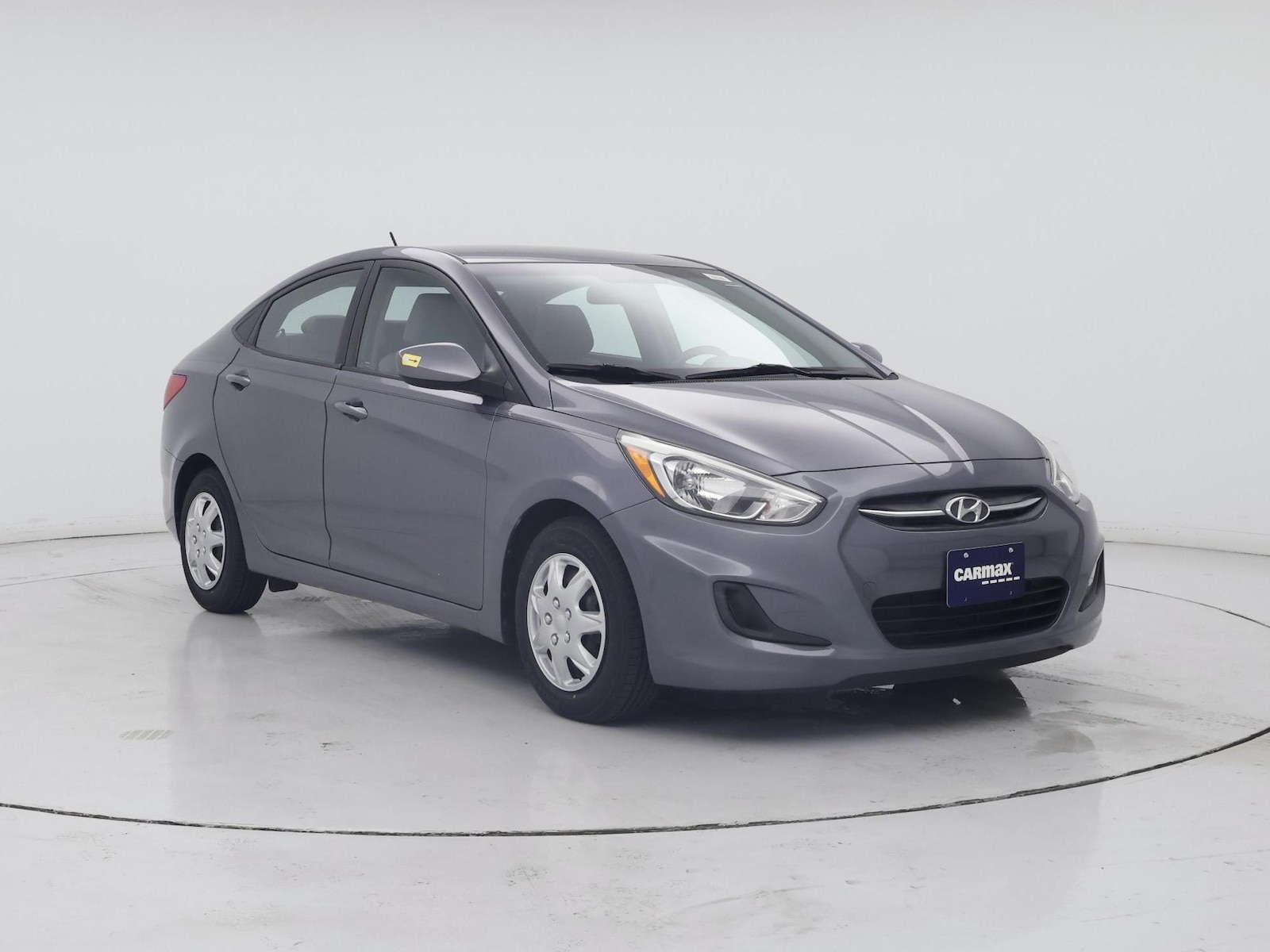 2016 Hyundai Accent SE - Photo 2