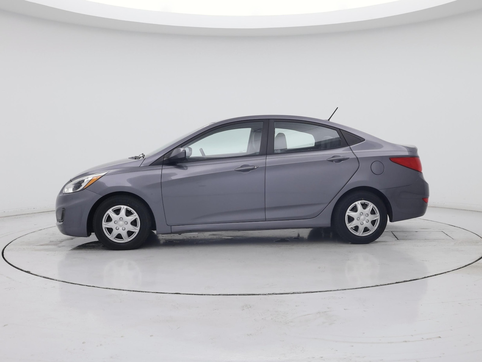 2016 Hyundai Accent SE - Photo 4