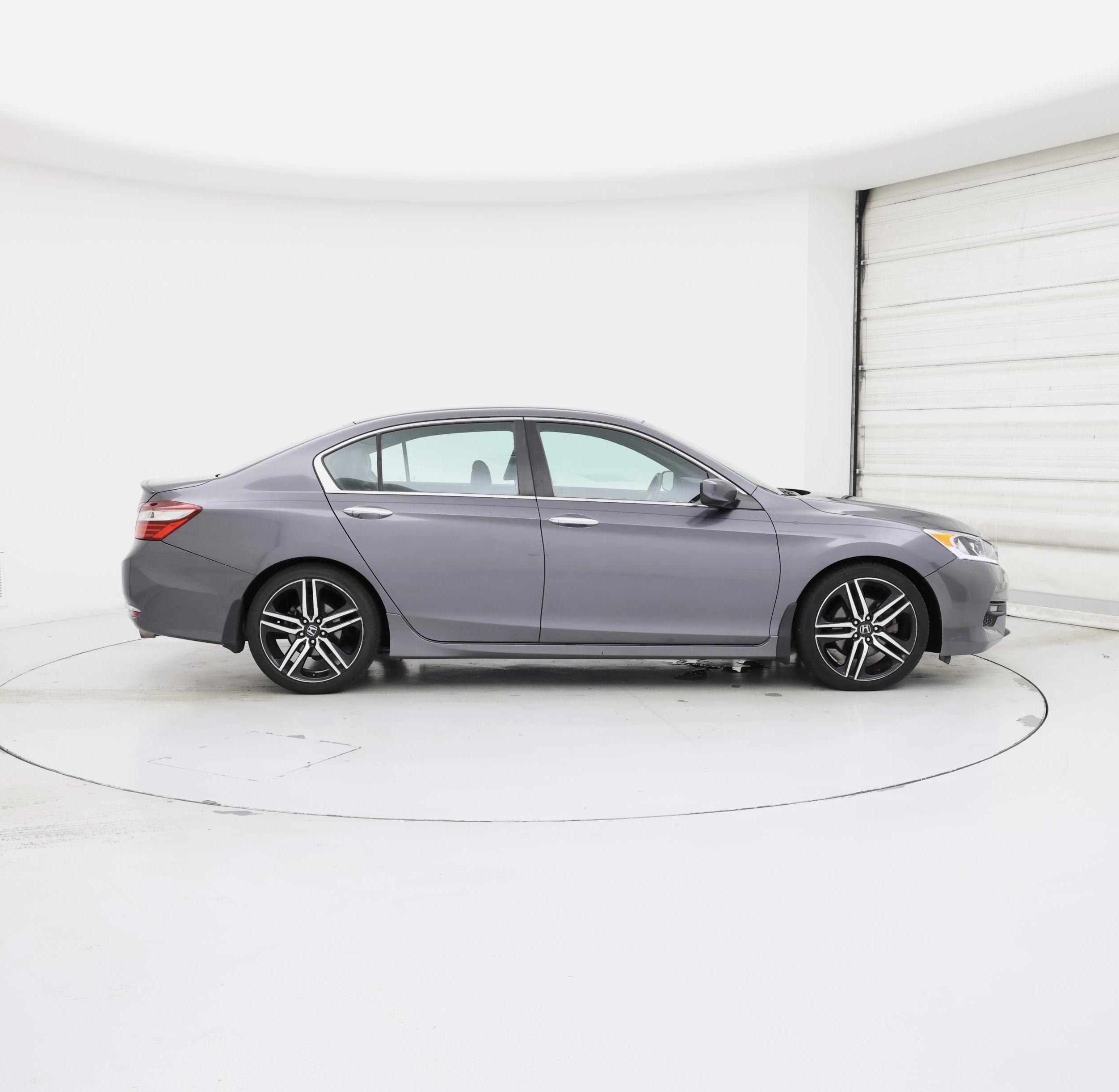 Thumbnail: 2017 Honda Accord - 7