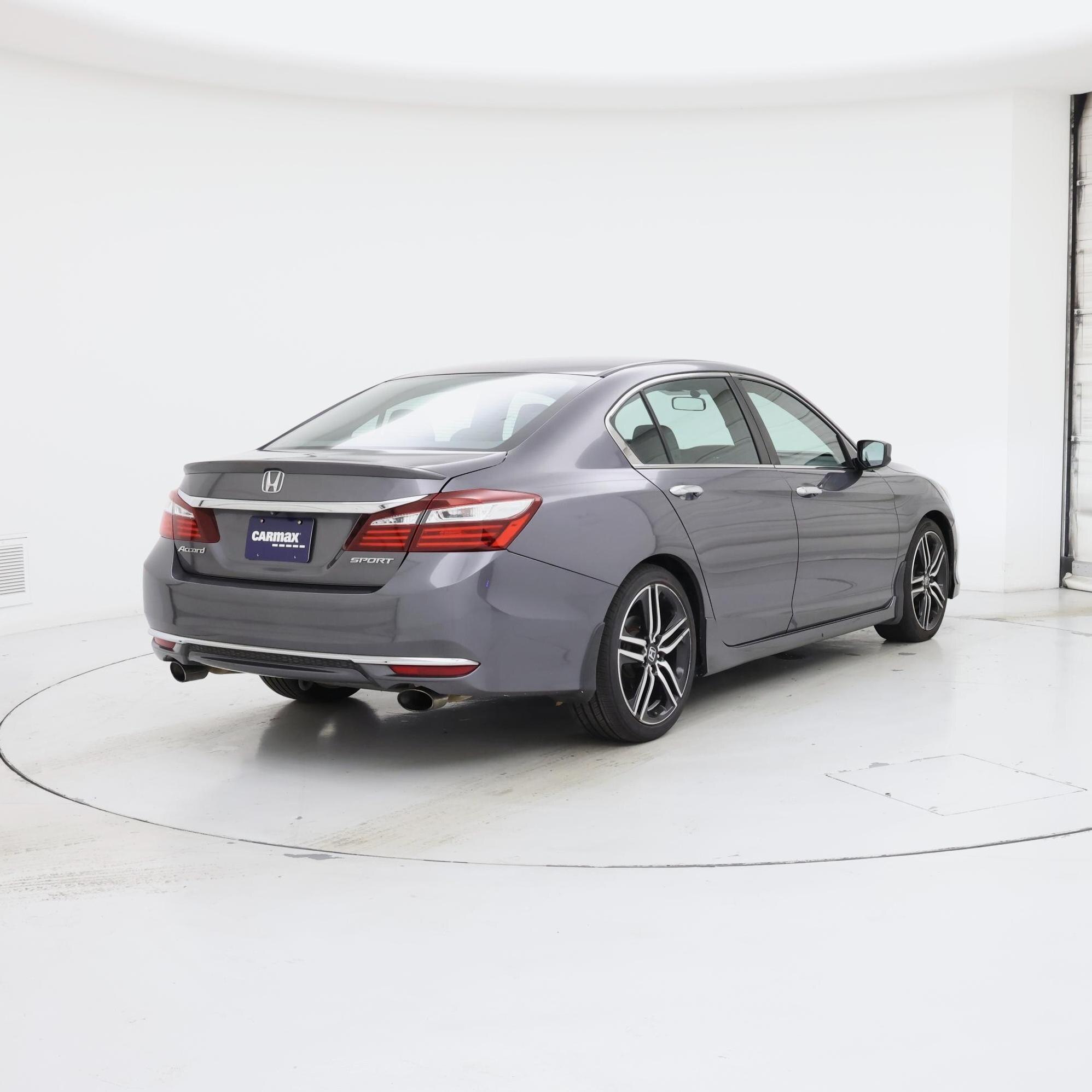 Thumbnail: 2017 Honda Accord - 8