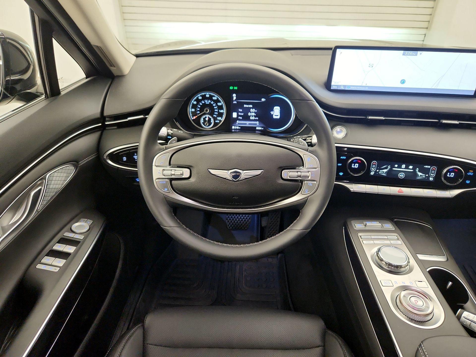 Thumbnail: 2025 Genesis GV70 - 10